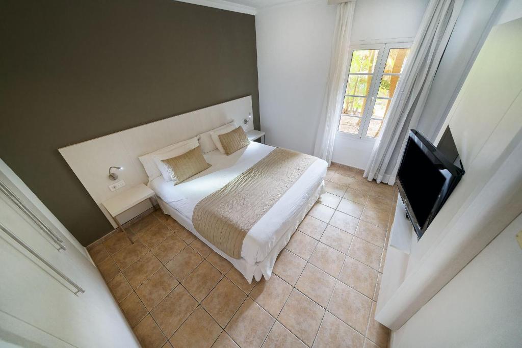 Double or Twin Deluxe