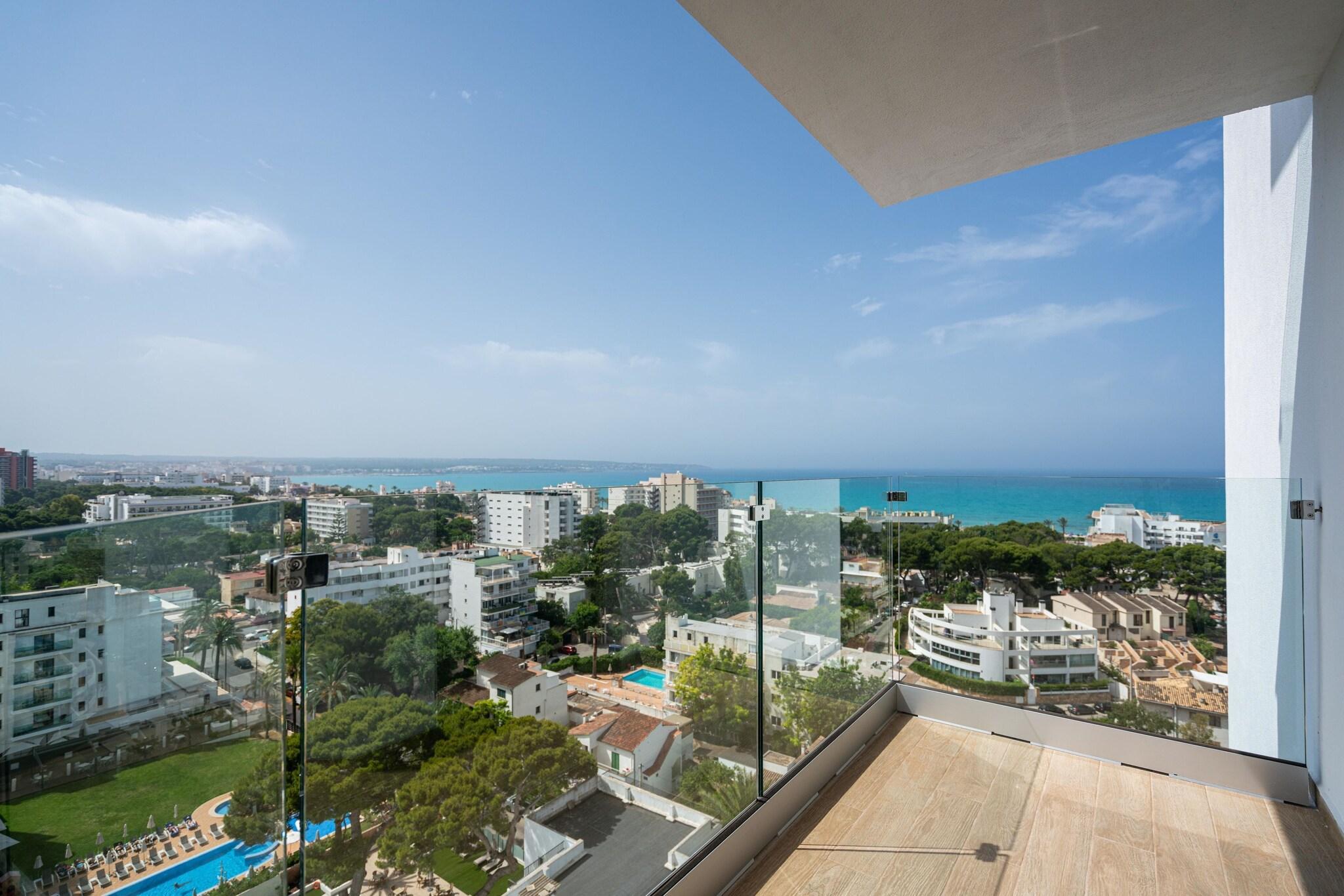 Twin Sea View with Balcony