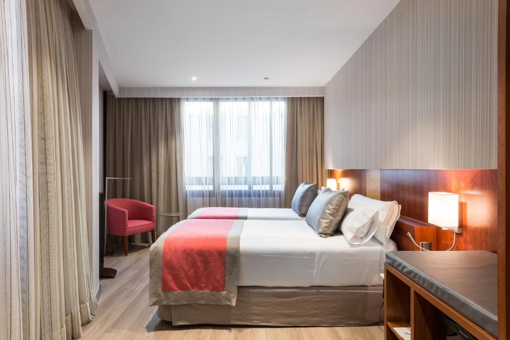 Double or Twin Standard