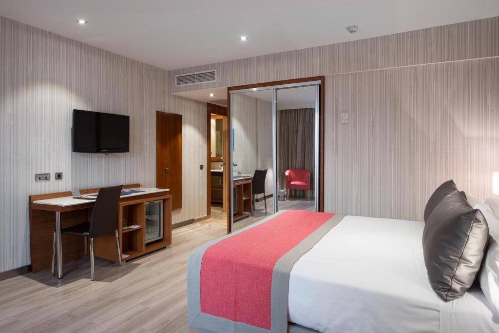 Double or Twin Standard