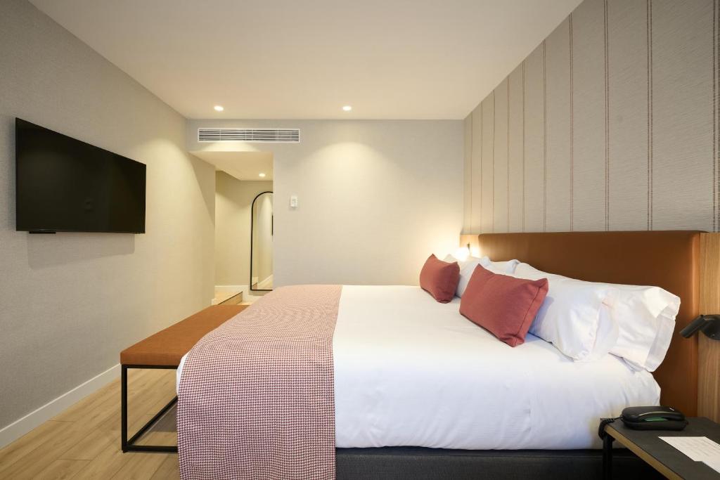 Double or Twin Superior