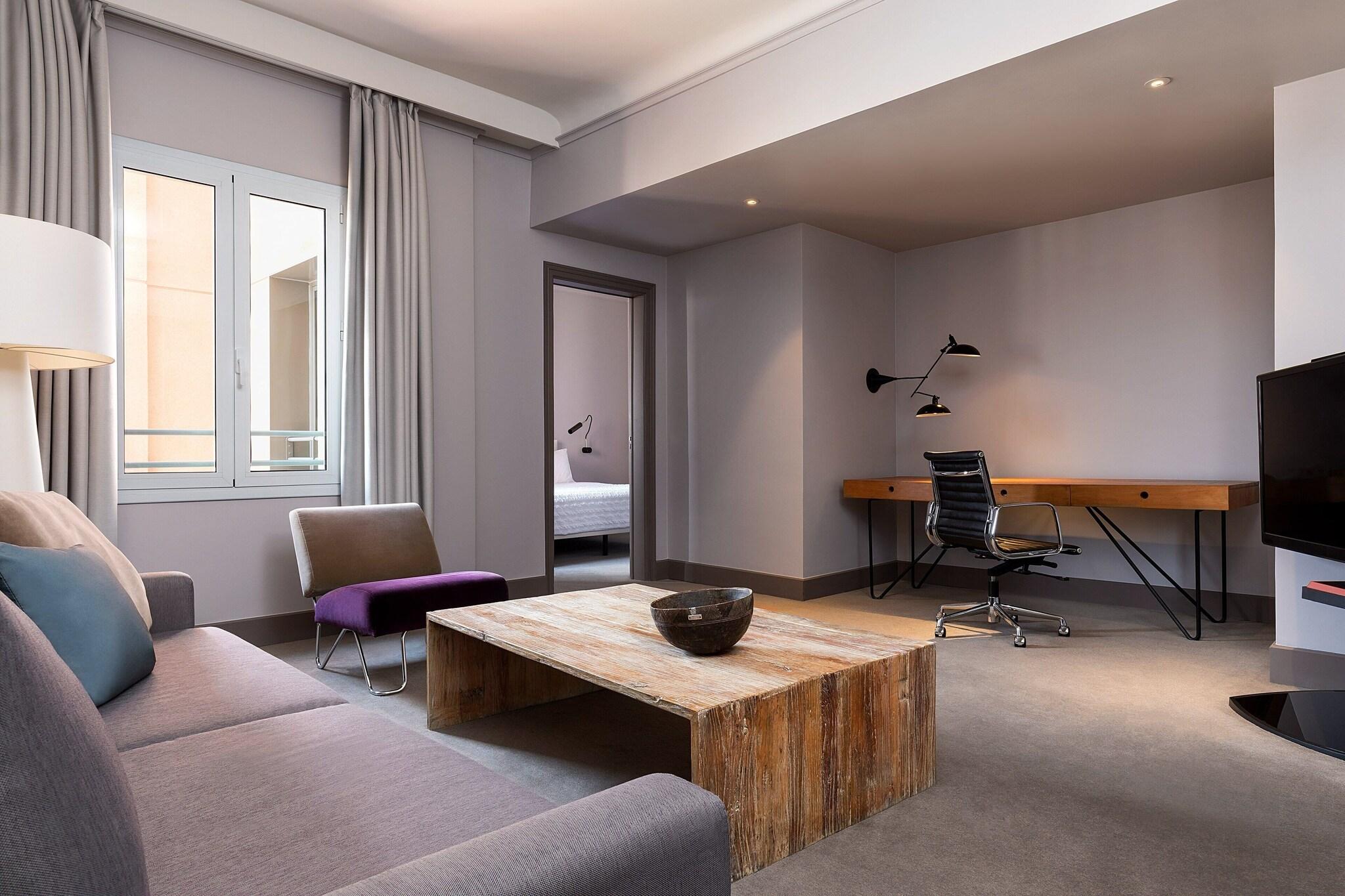 Suite King Bed One Bedroom 