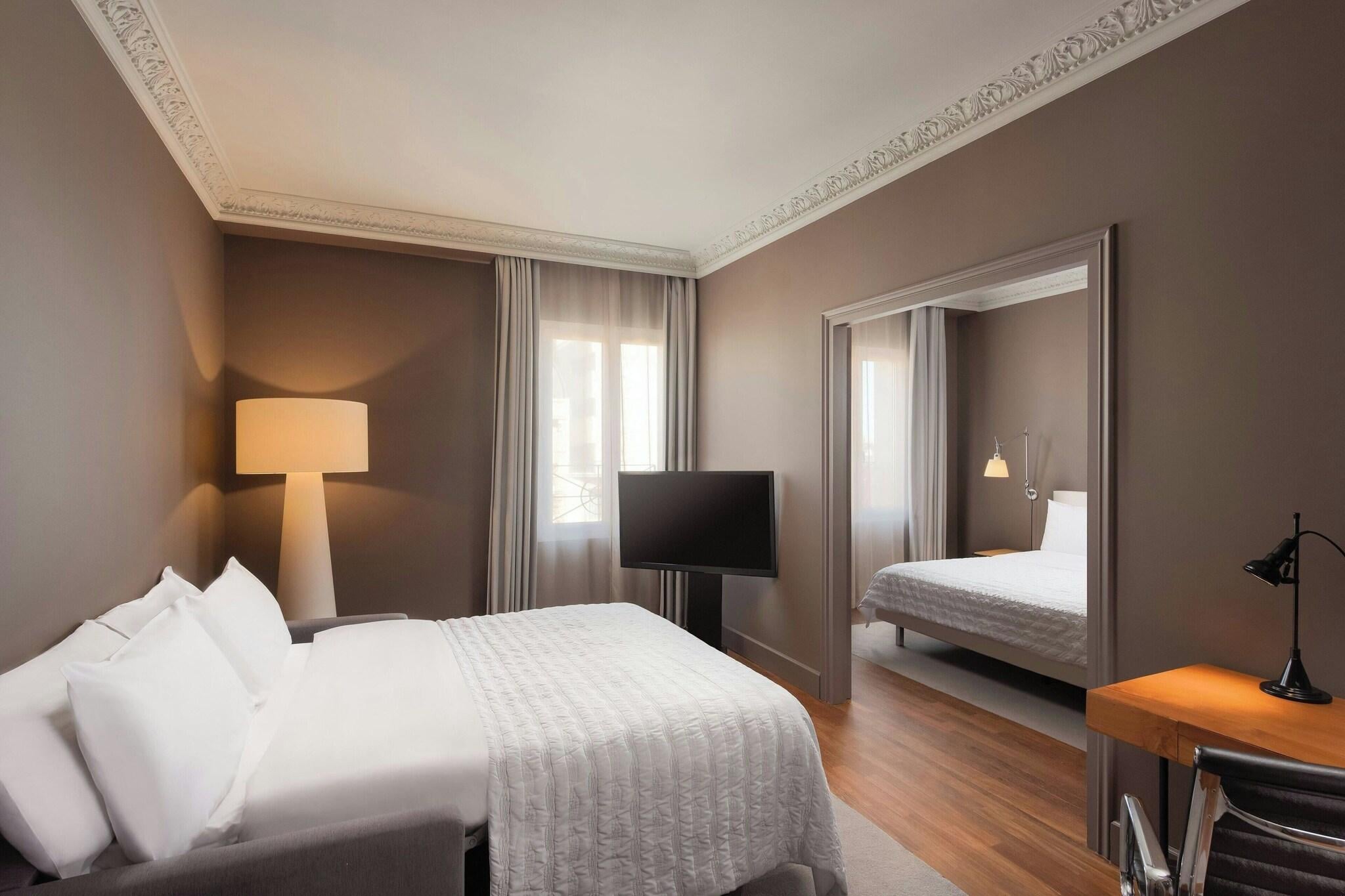 Suite King Bed One Bedroom 