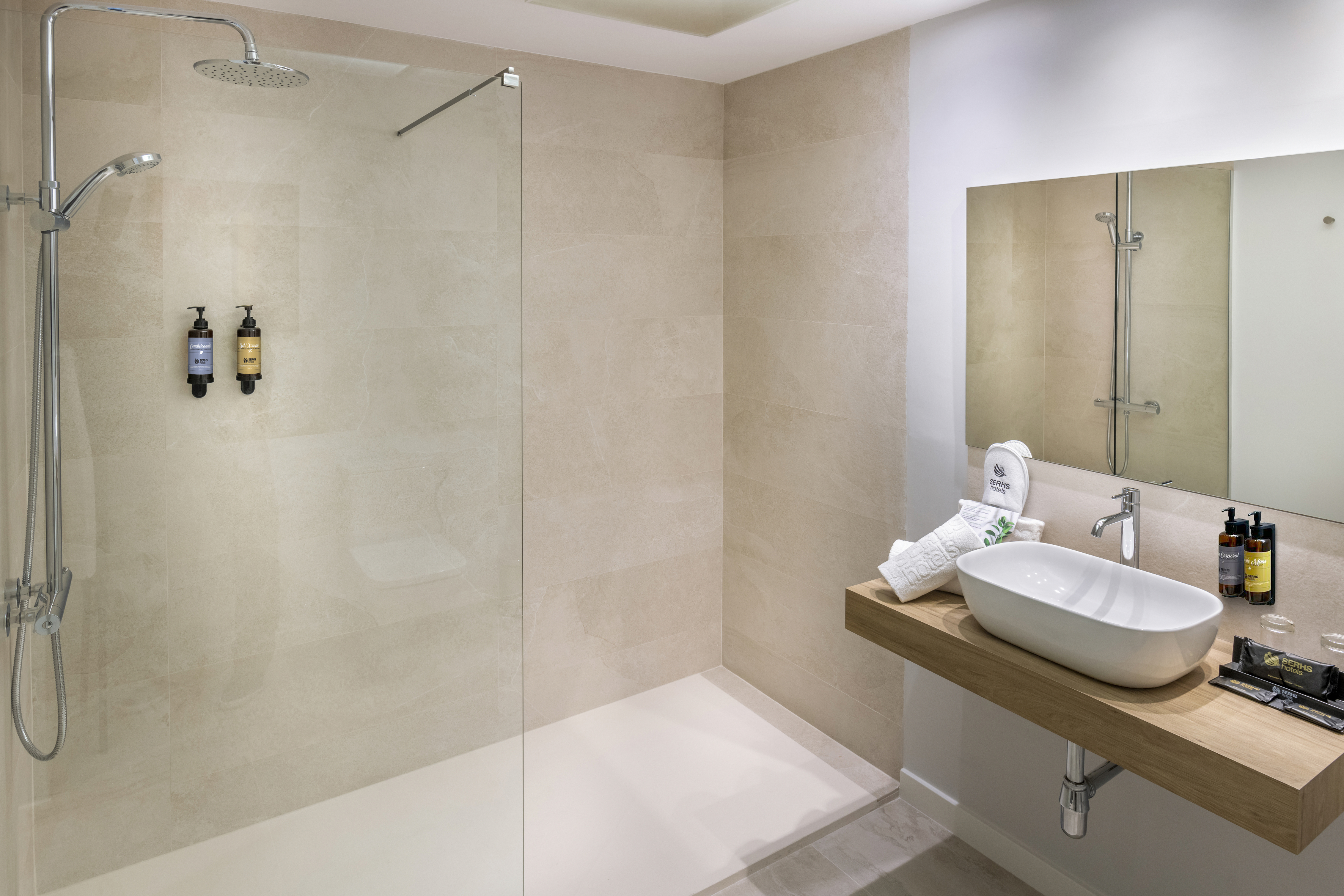 Double or Twin Deluxe