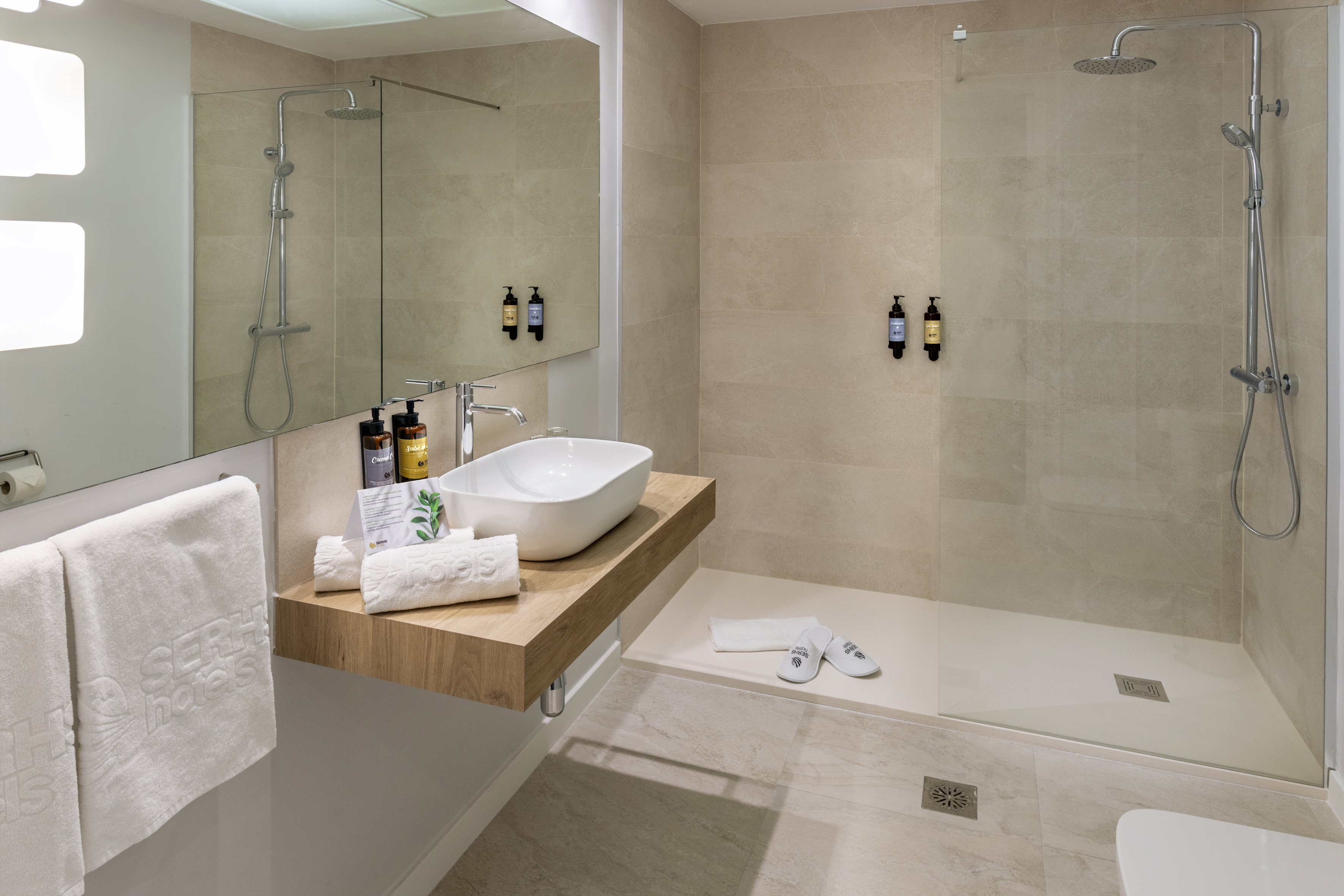 Double or Twin Deluxe with Balcony