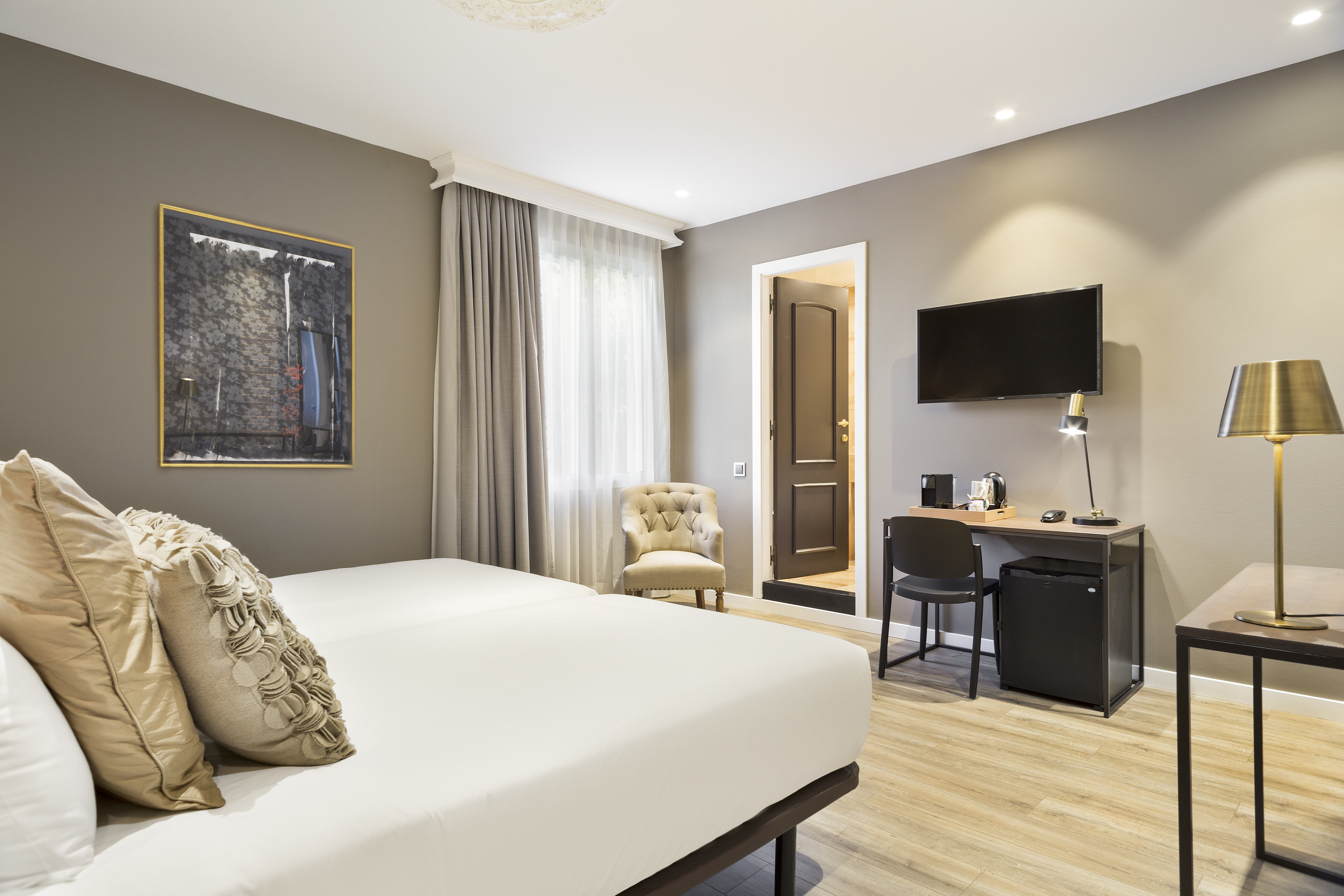 Double Single Superior