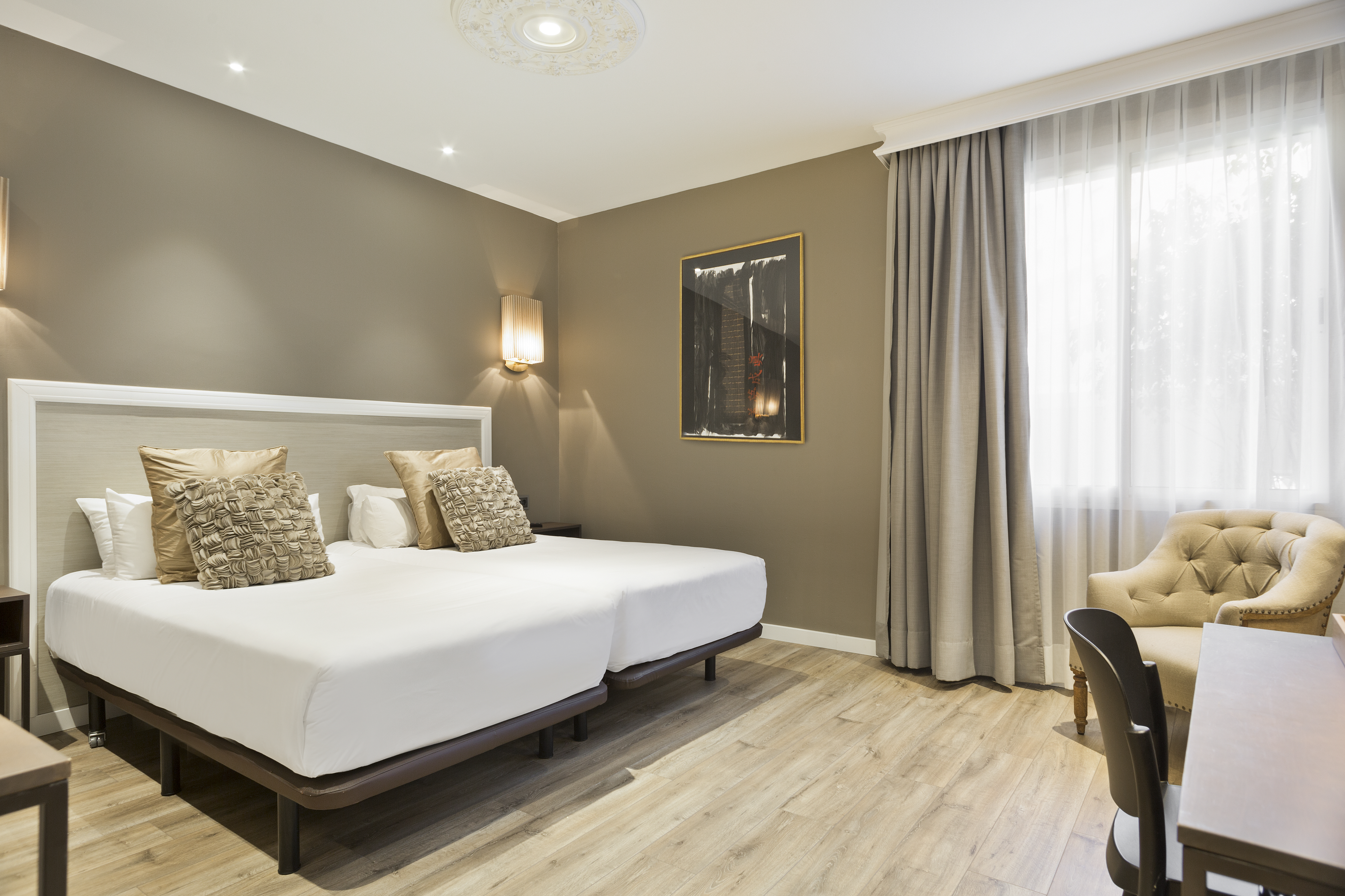 Double Single Superior