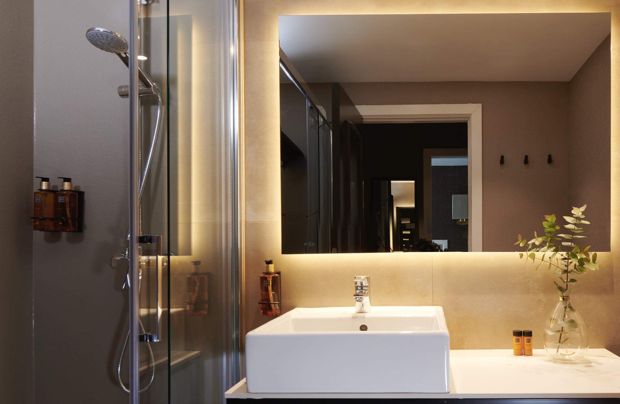 Double Single Superior