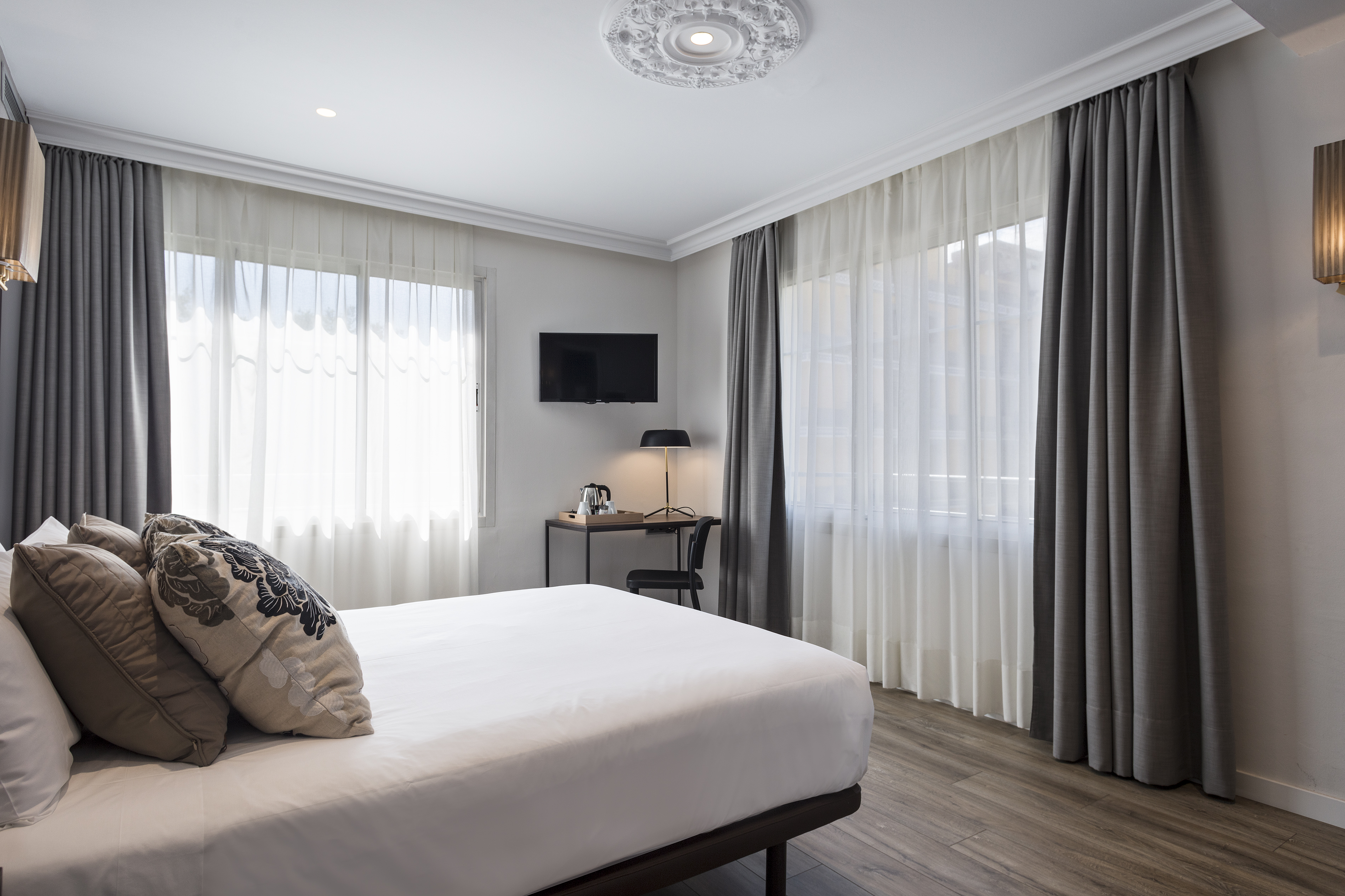 Double Single Superior