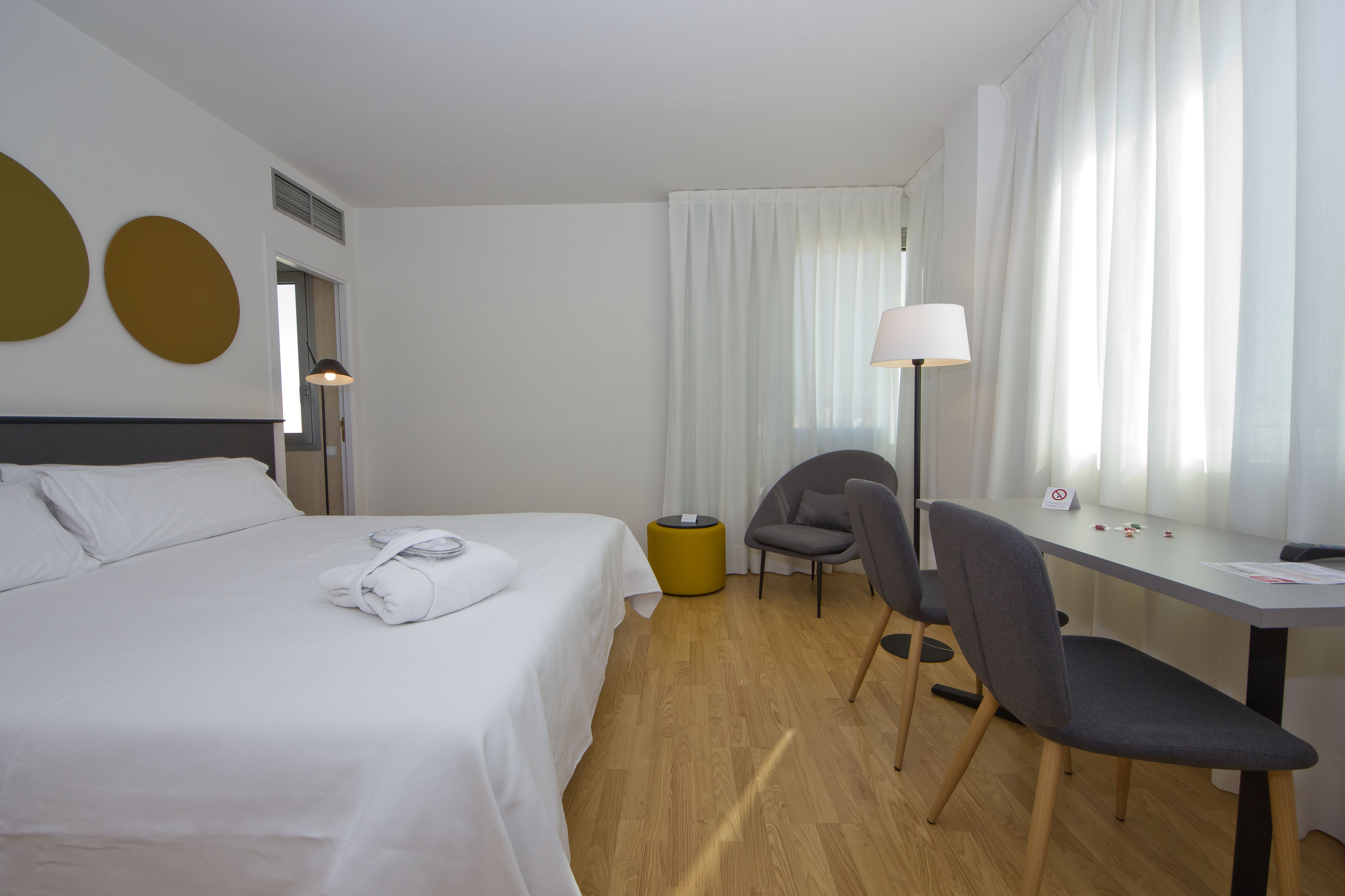 Double Single Superior