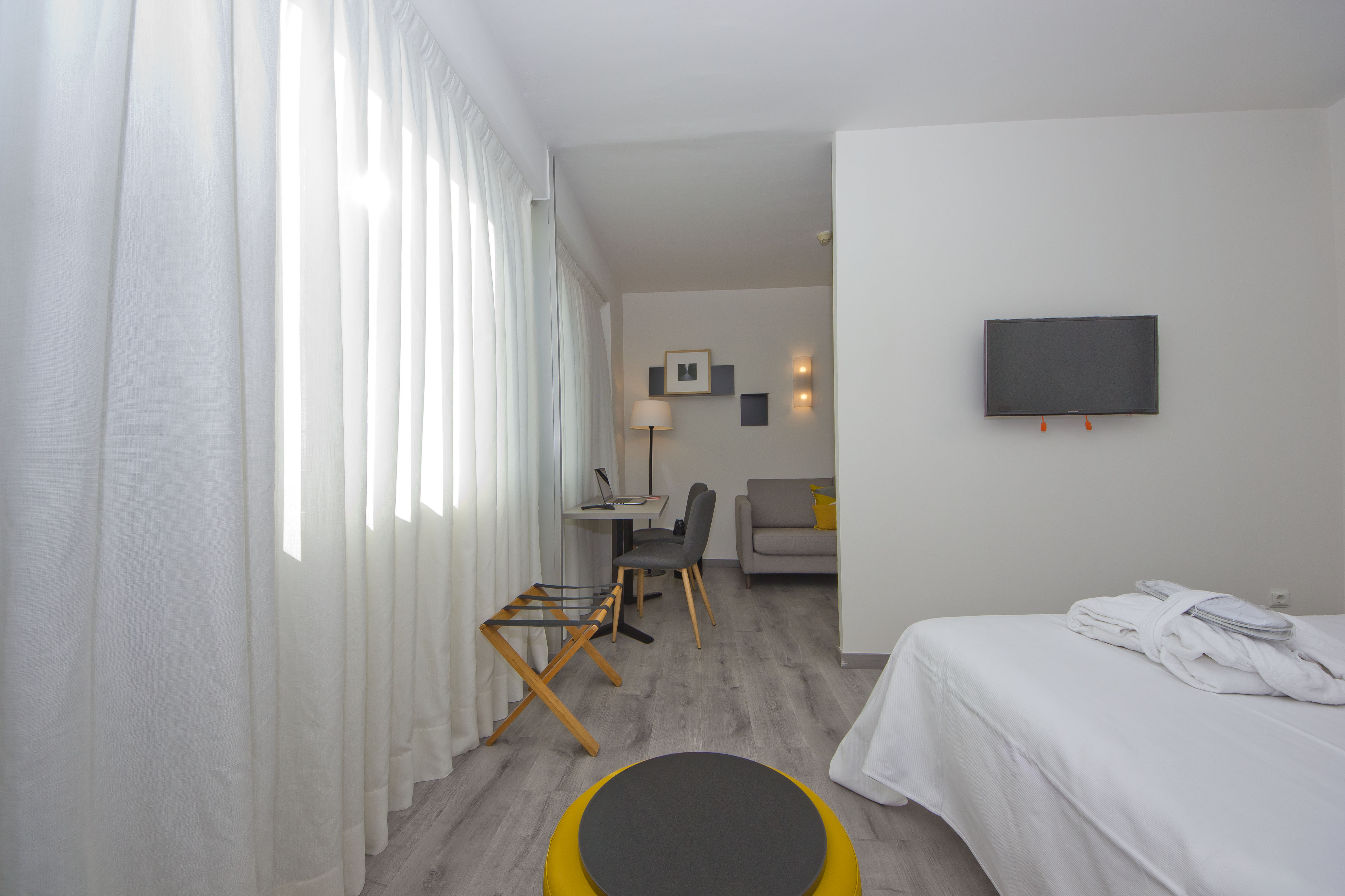 Double Single Superior