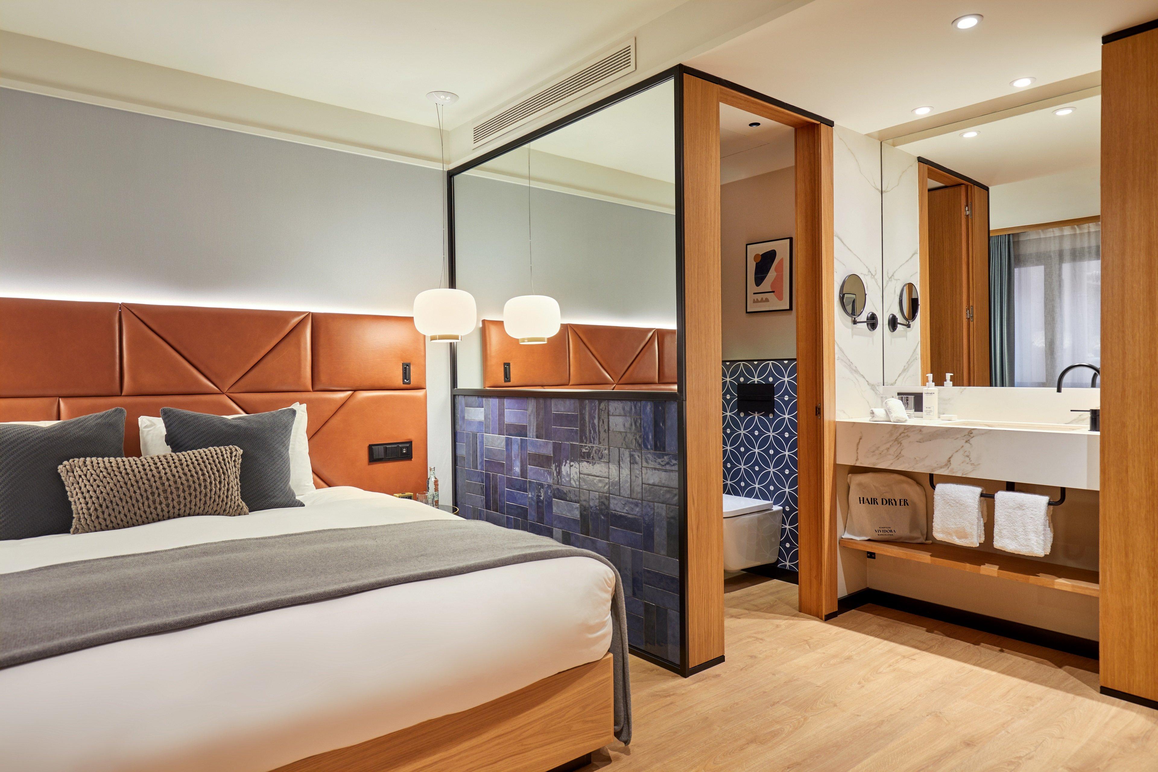 Double Queen Size Bed