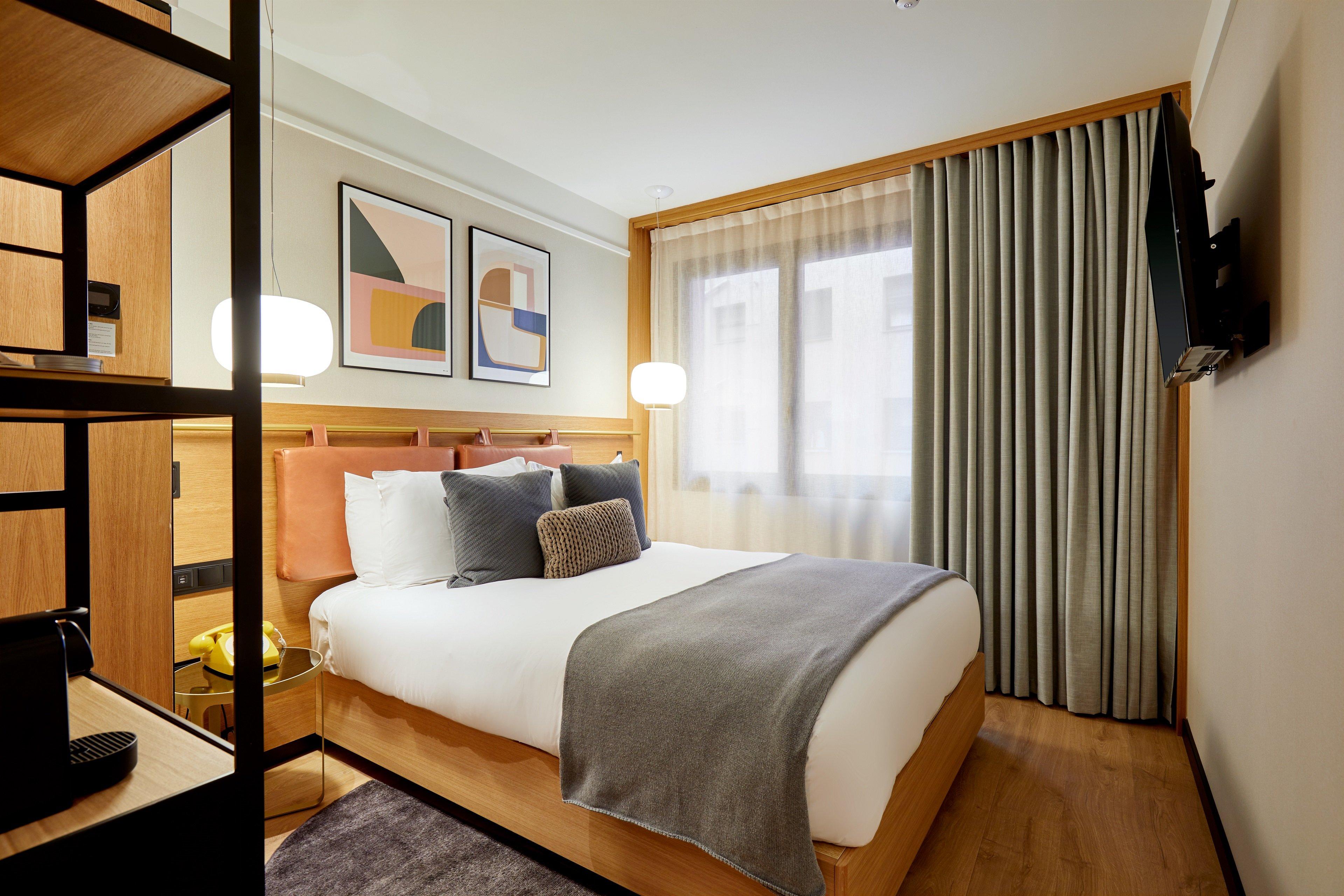 Double Queen Size Bed