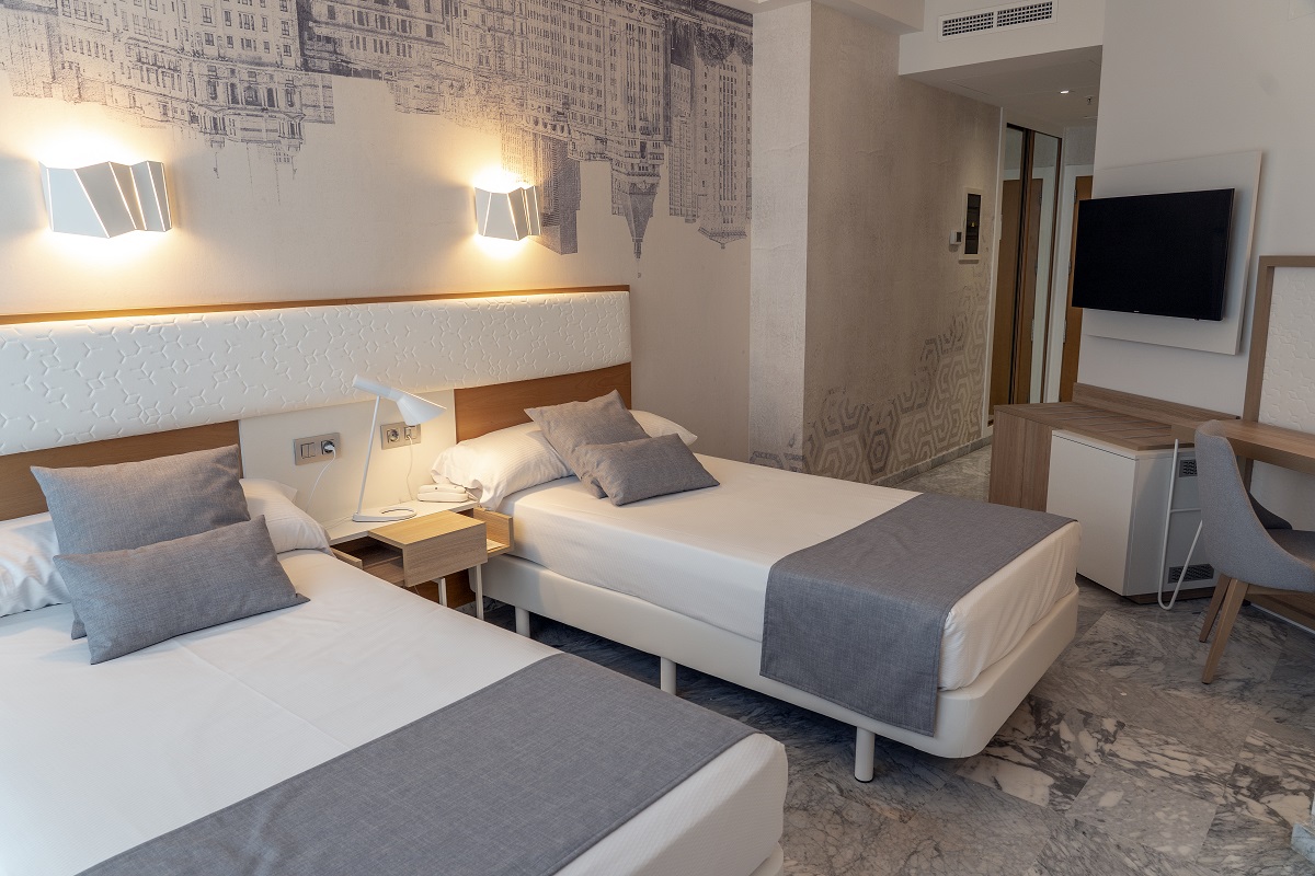 Room Without Balcony