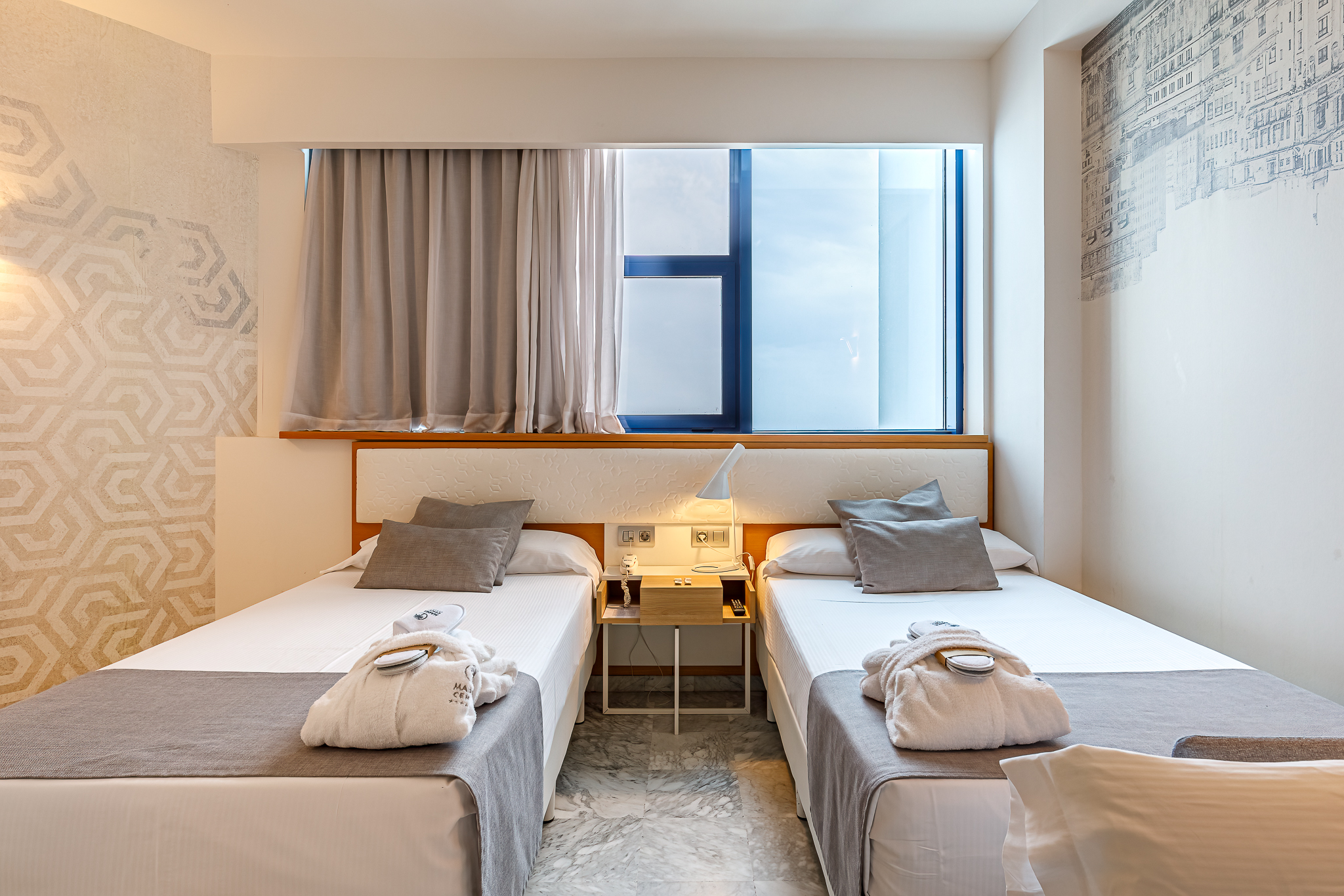 Room Without Balcony