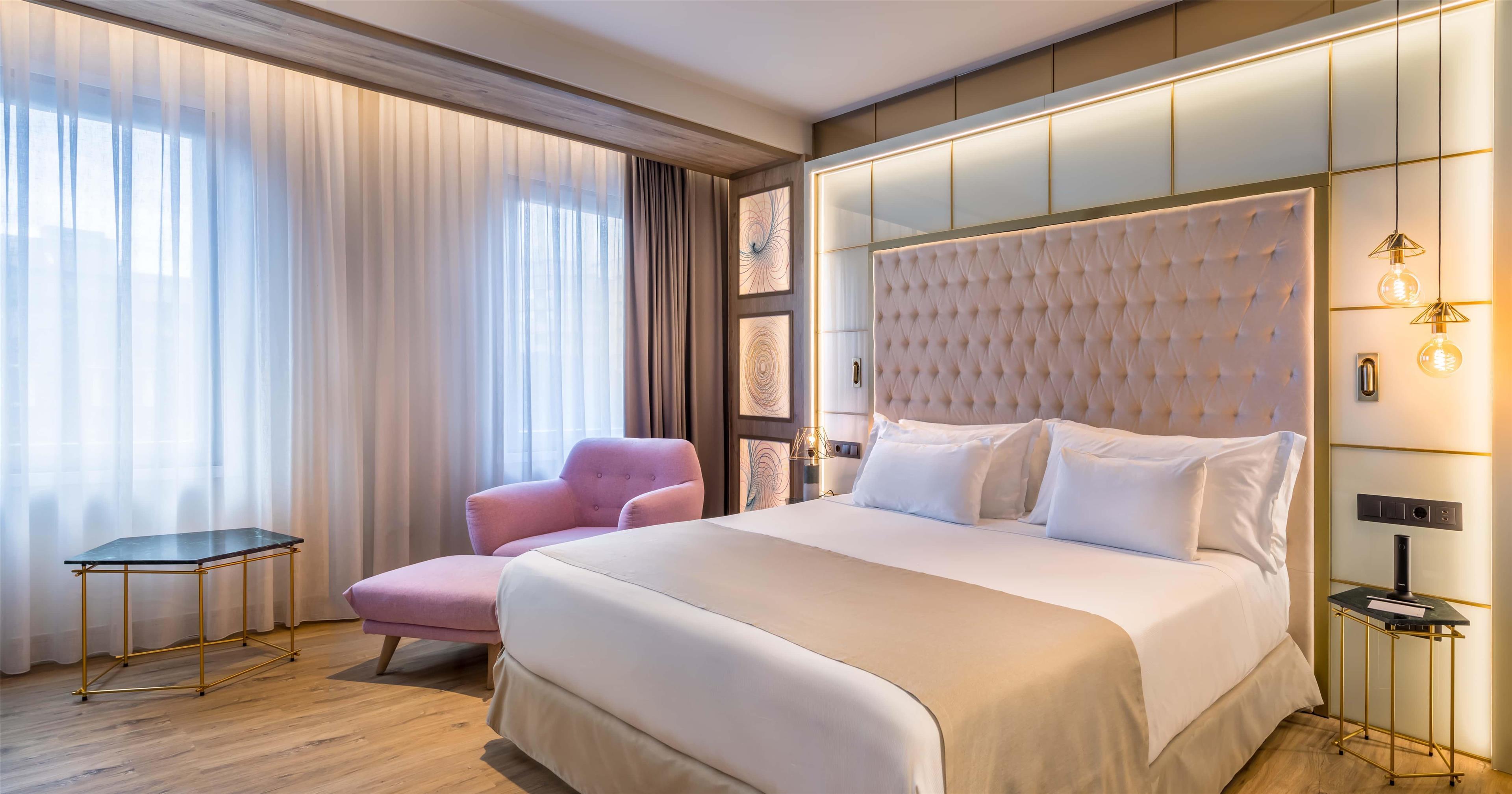 Double or Twin Superior