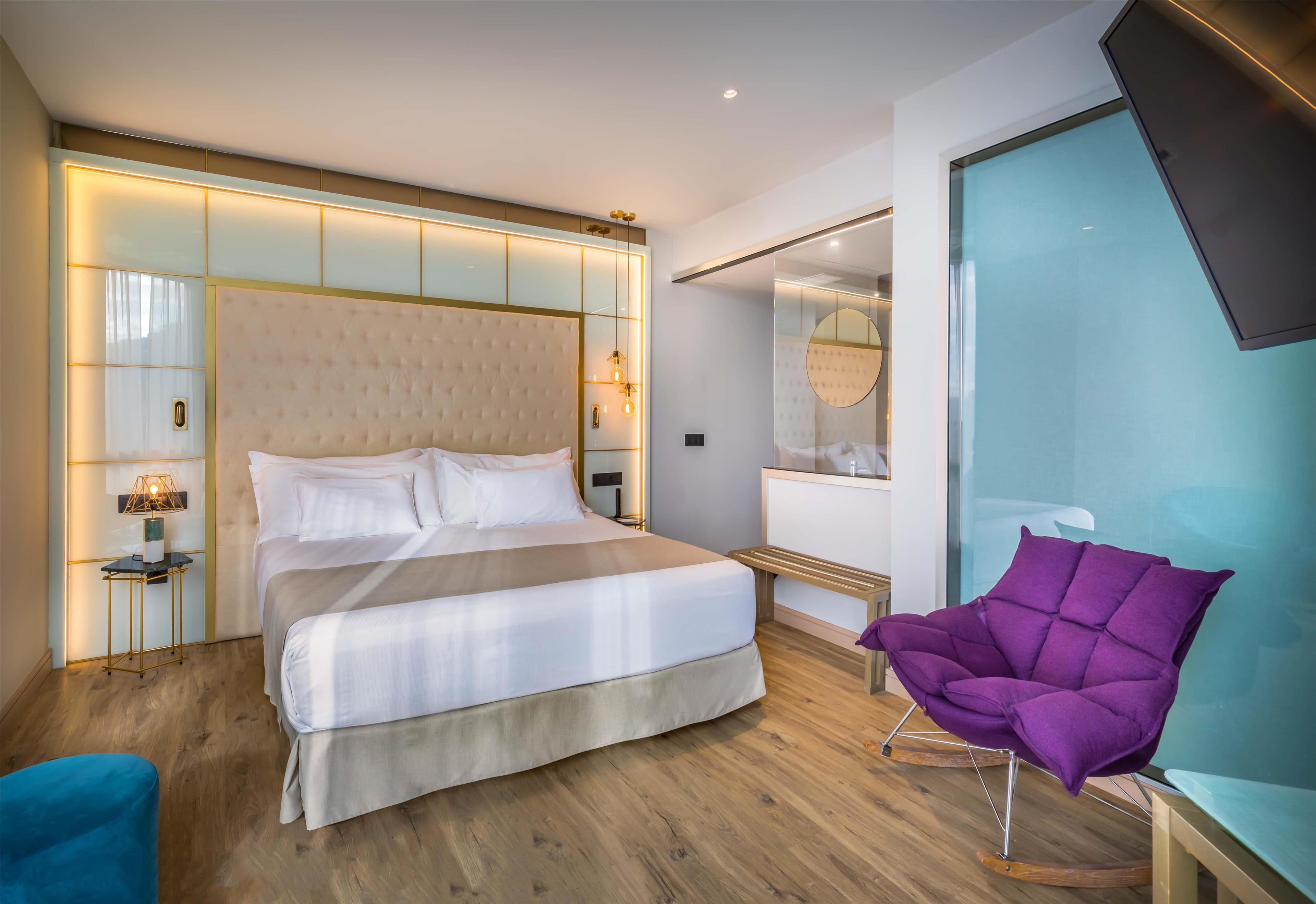 Double or Twin Deluxe