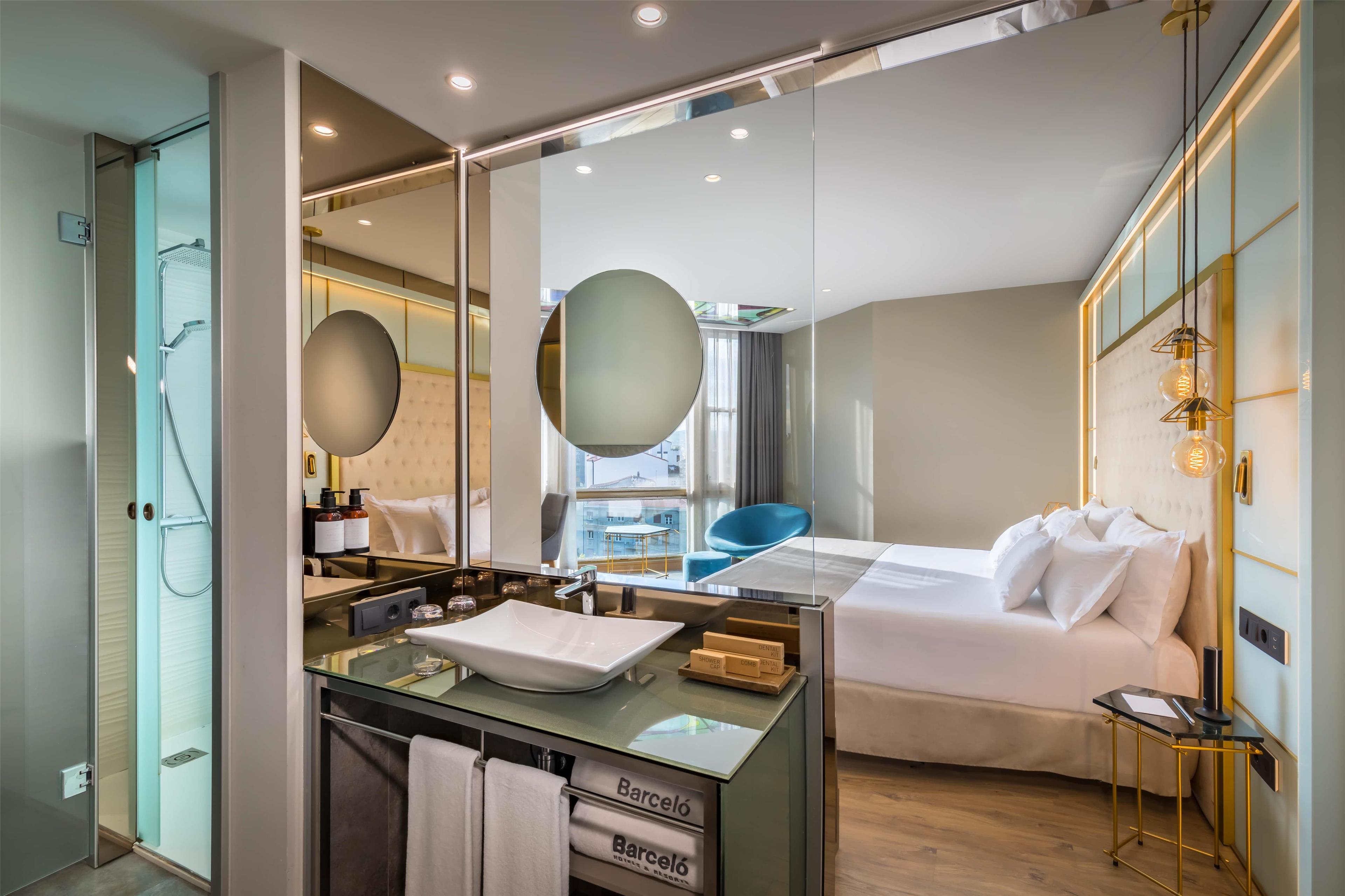 Double or Twin Deluxe