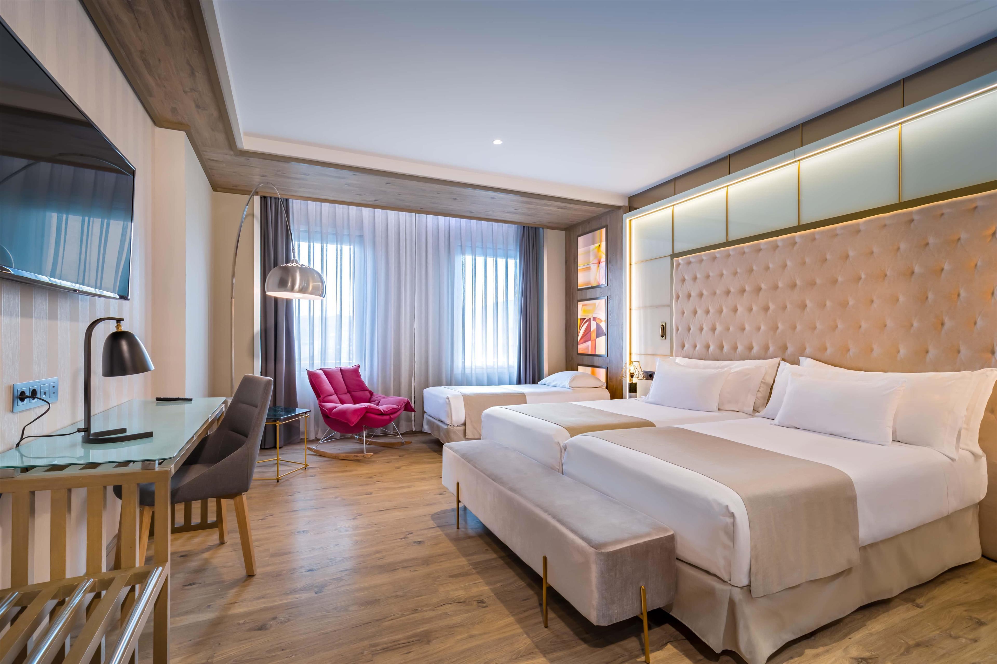 Double or Twin Superior