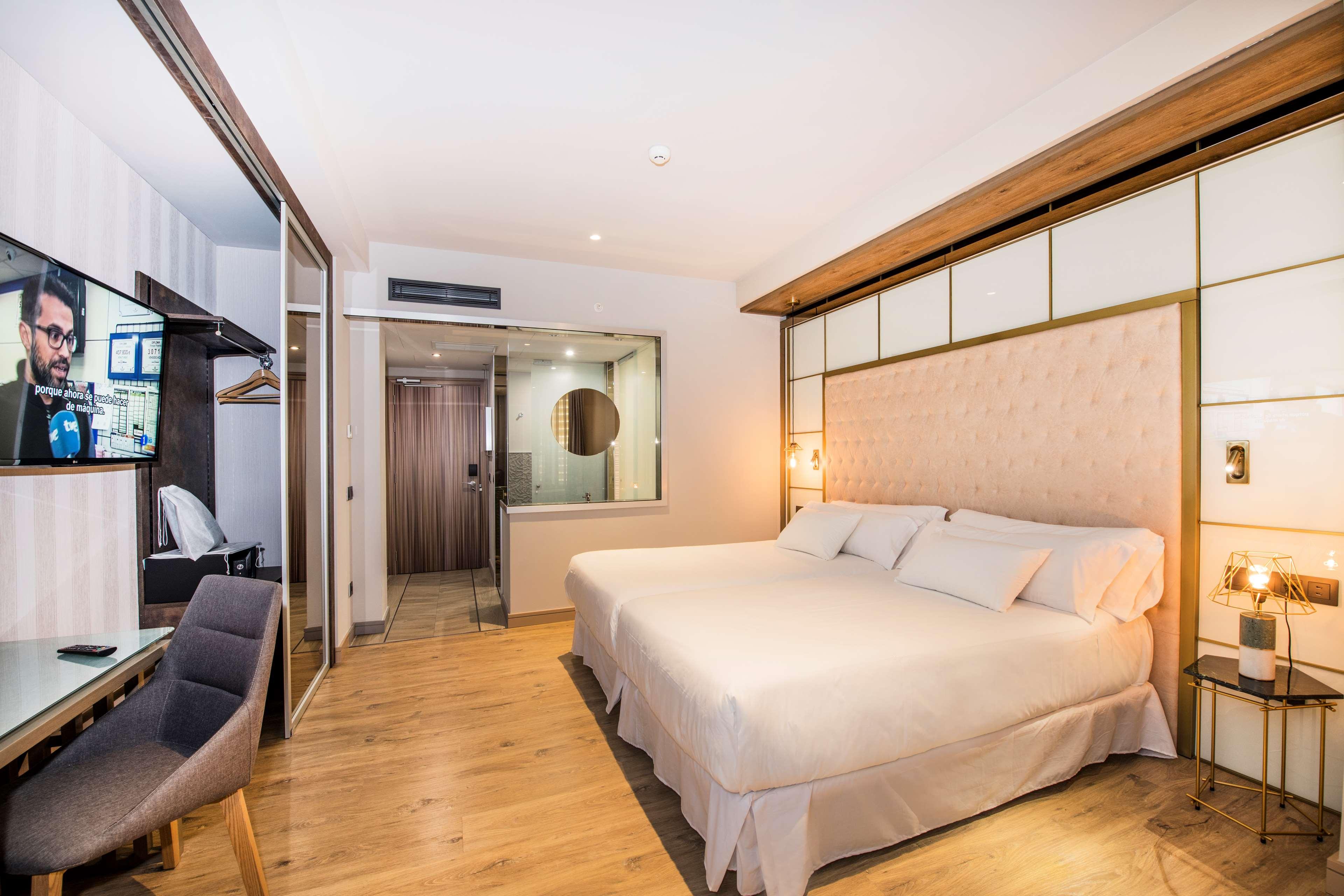 Double or Twin Superior