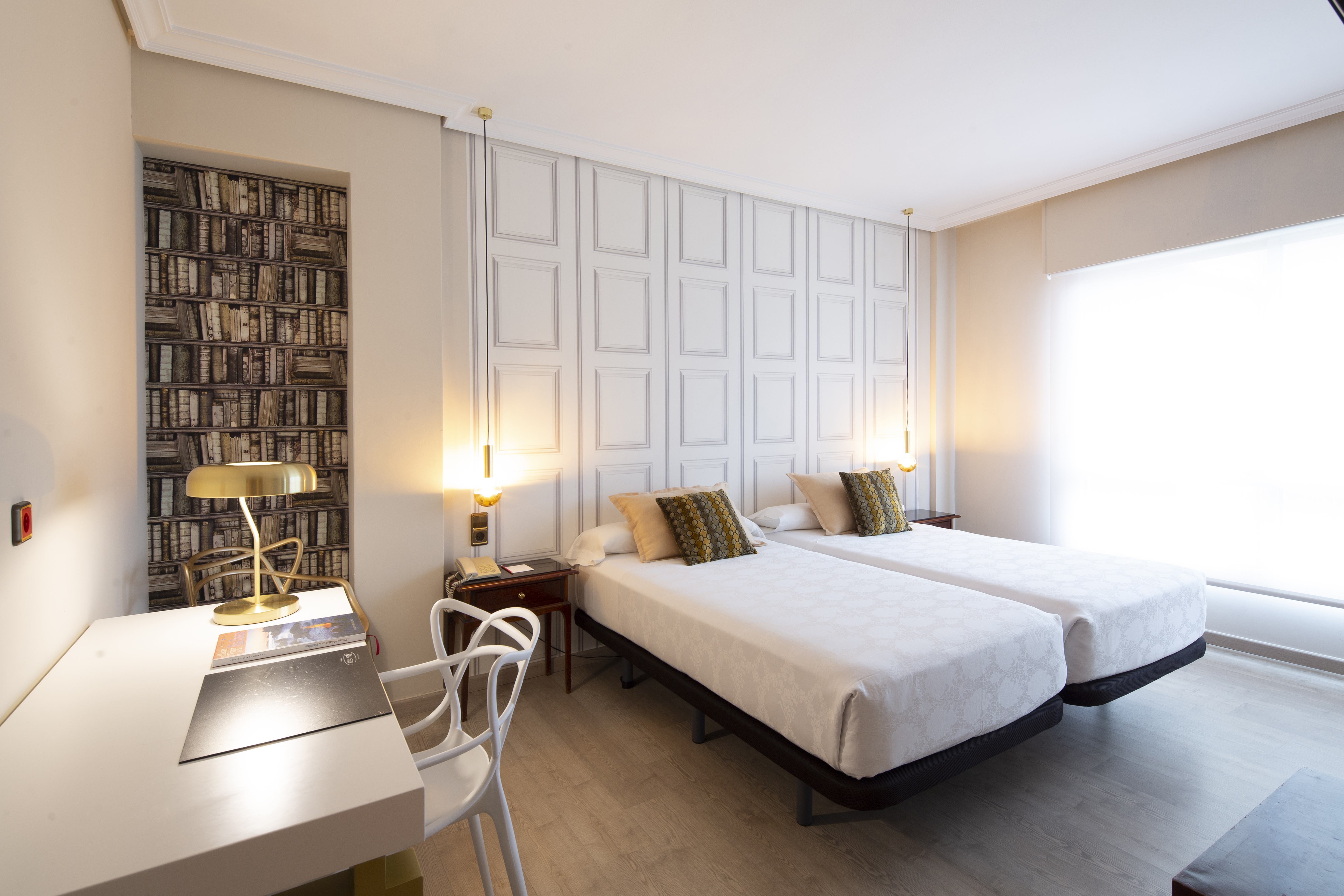 Double or Twin Standard