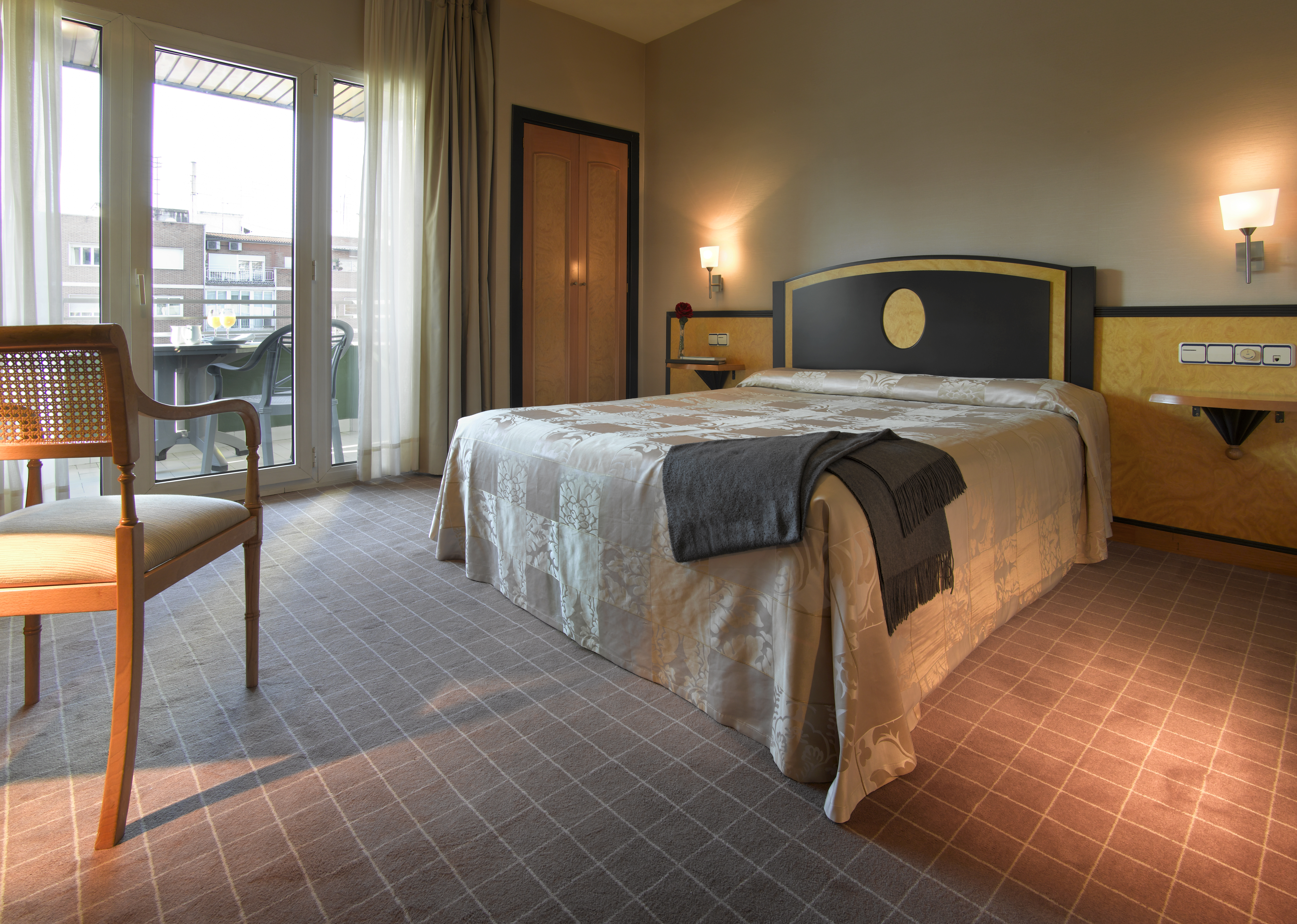 Double or Twin Standard