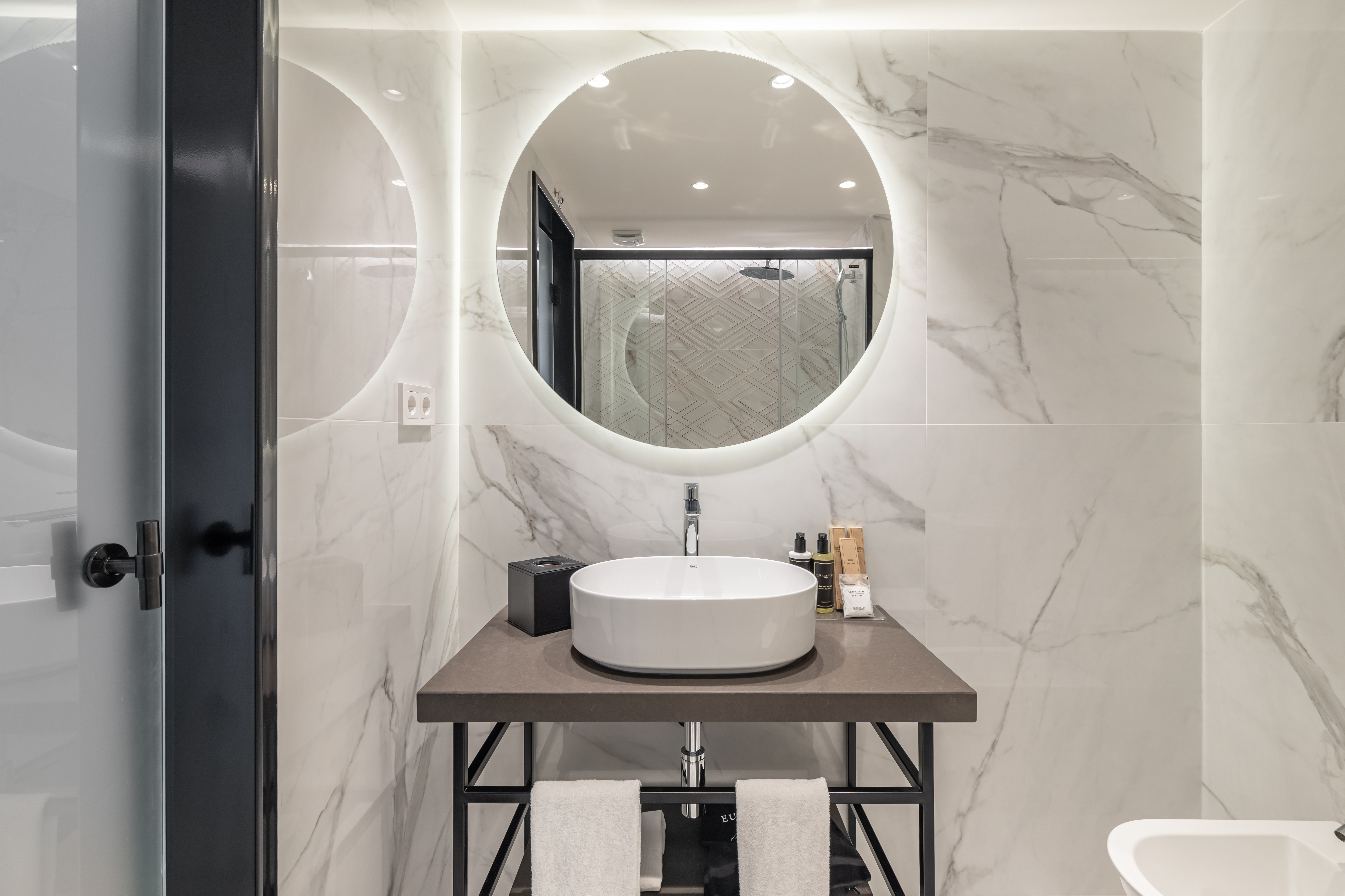 Double Single Superior