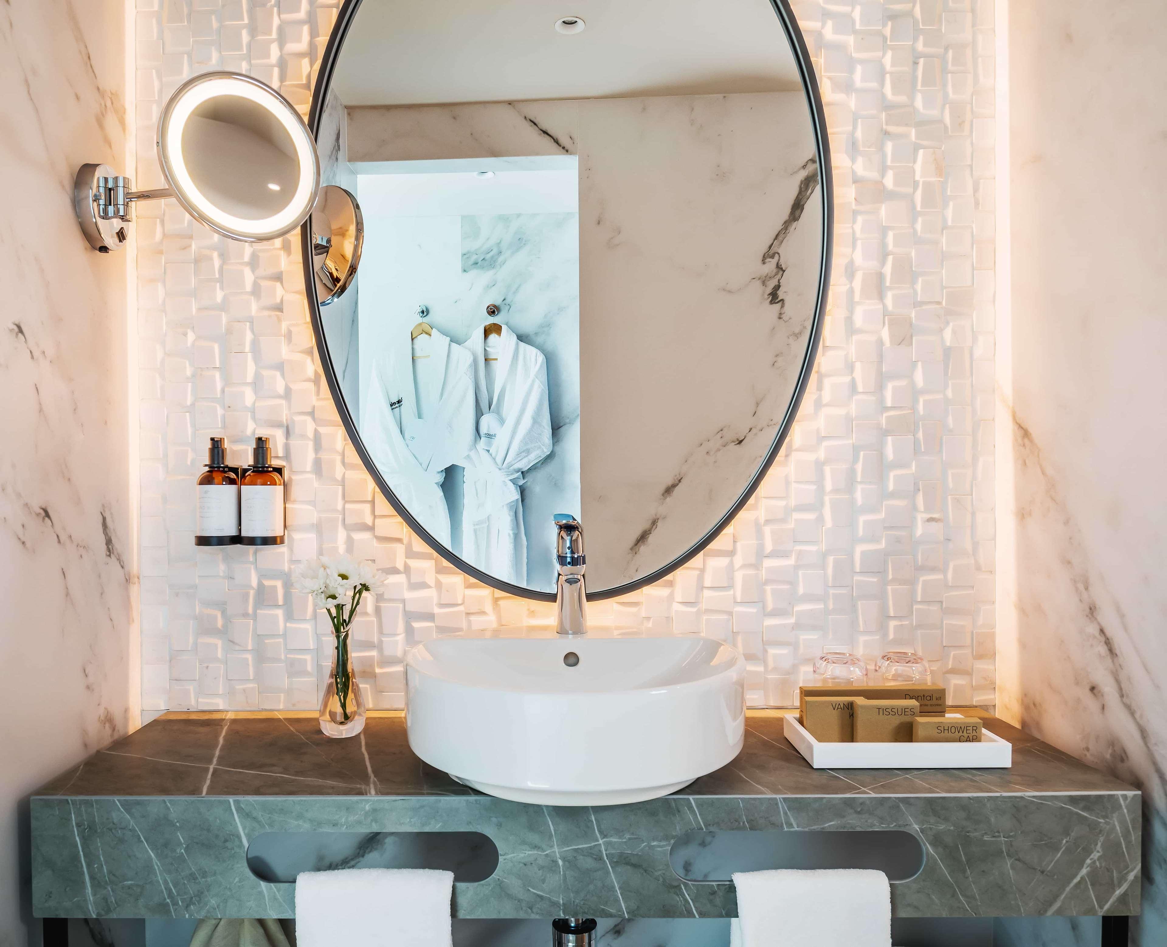 Double Deluxe with Views