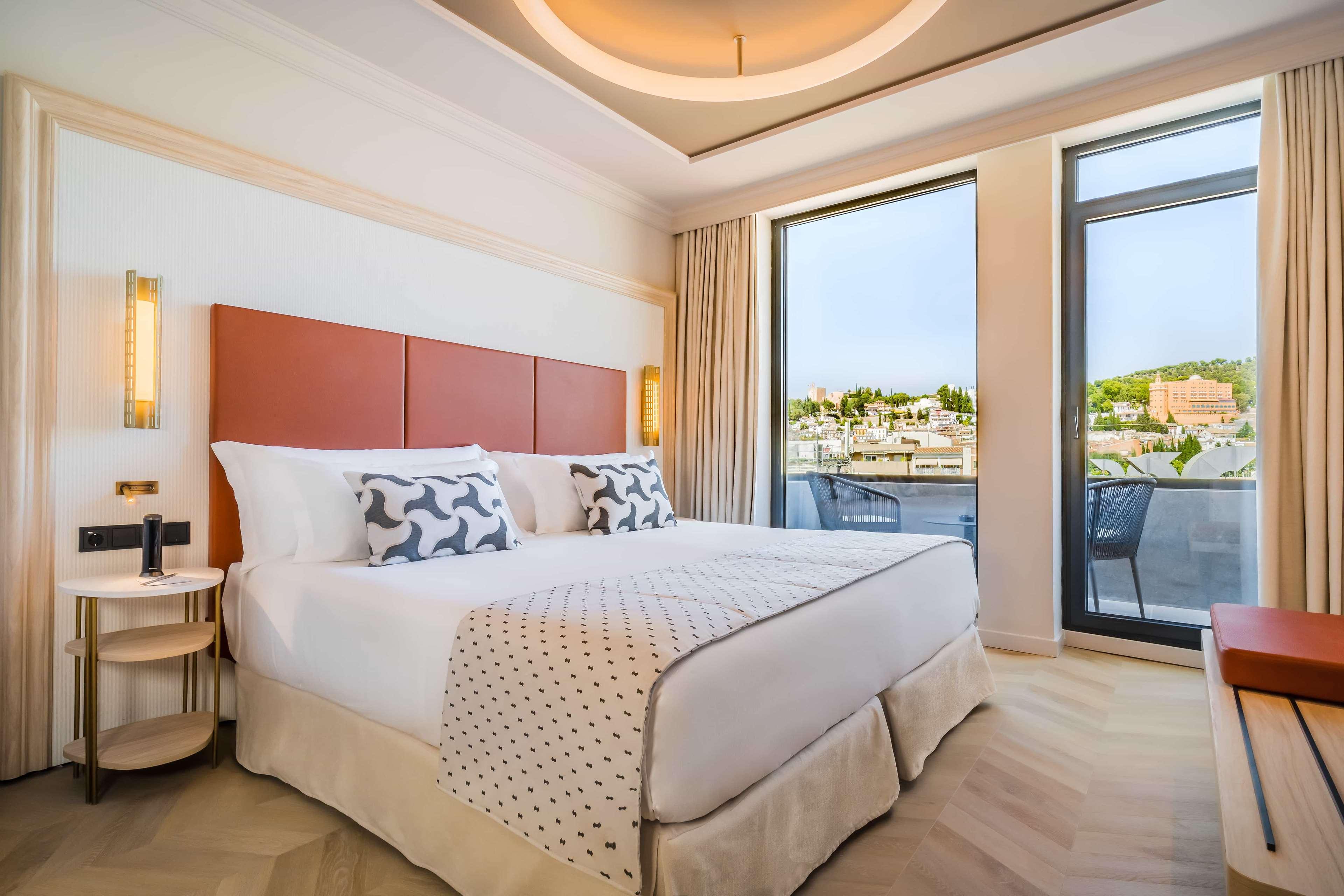 Double Deluxe with Views