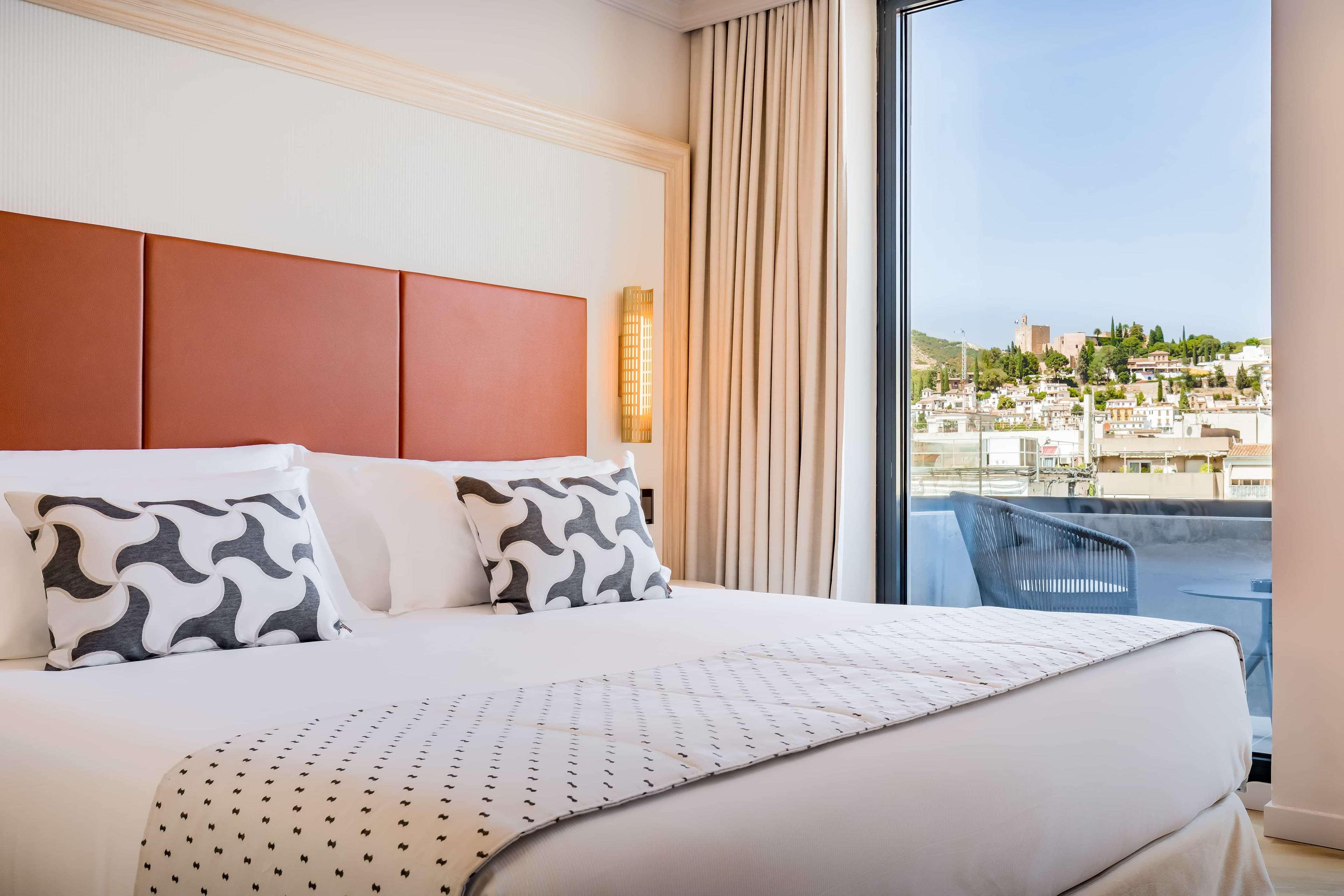 Double Deluxe with Views