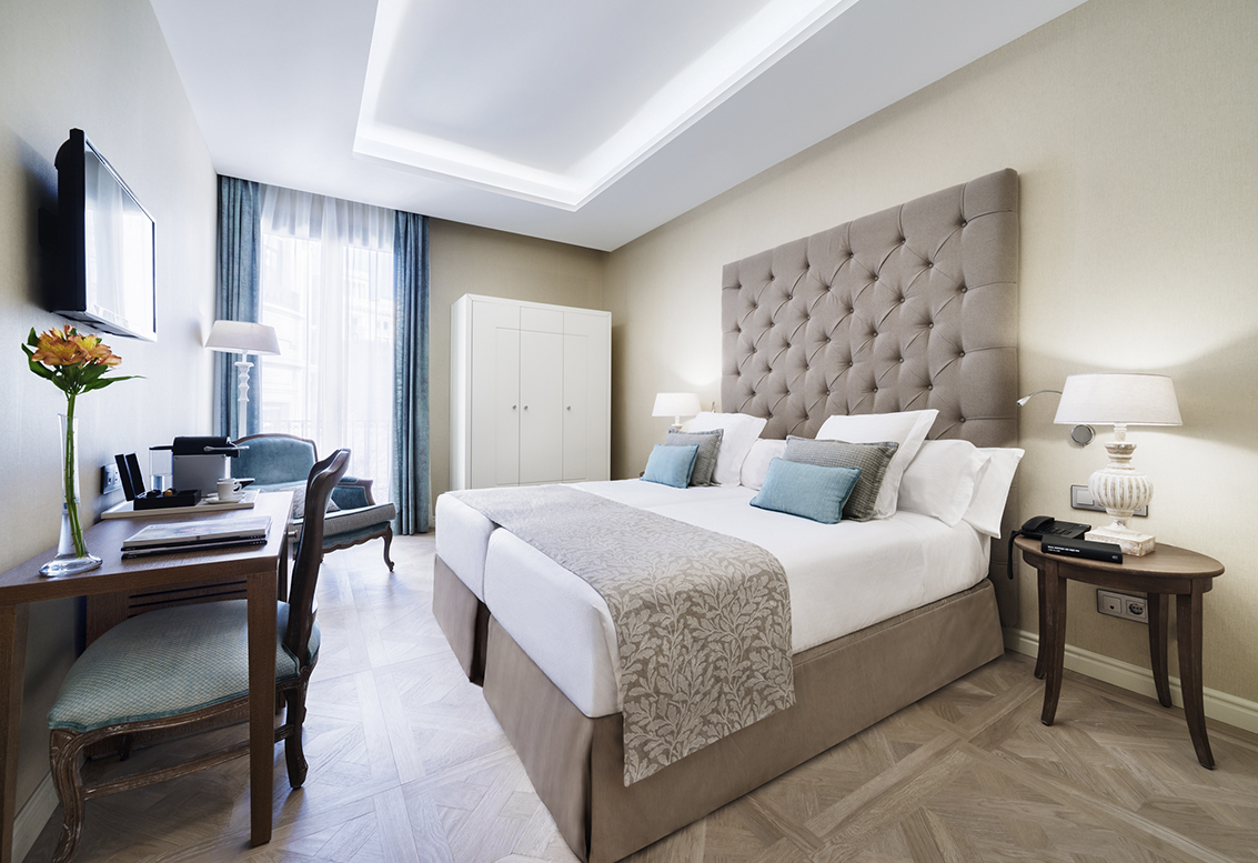 Double or Twin Standard