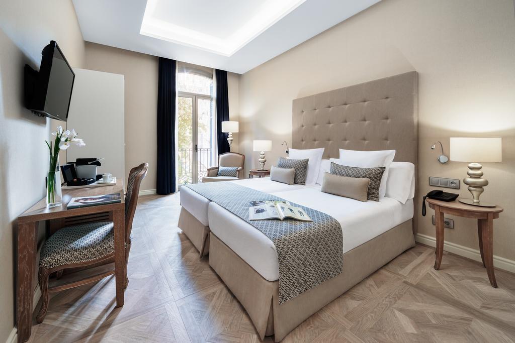 Double or Twin Superior