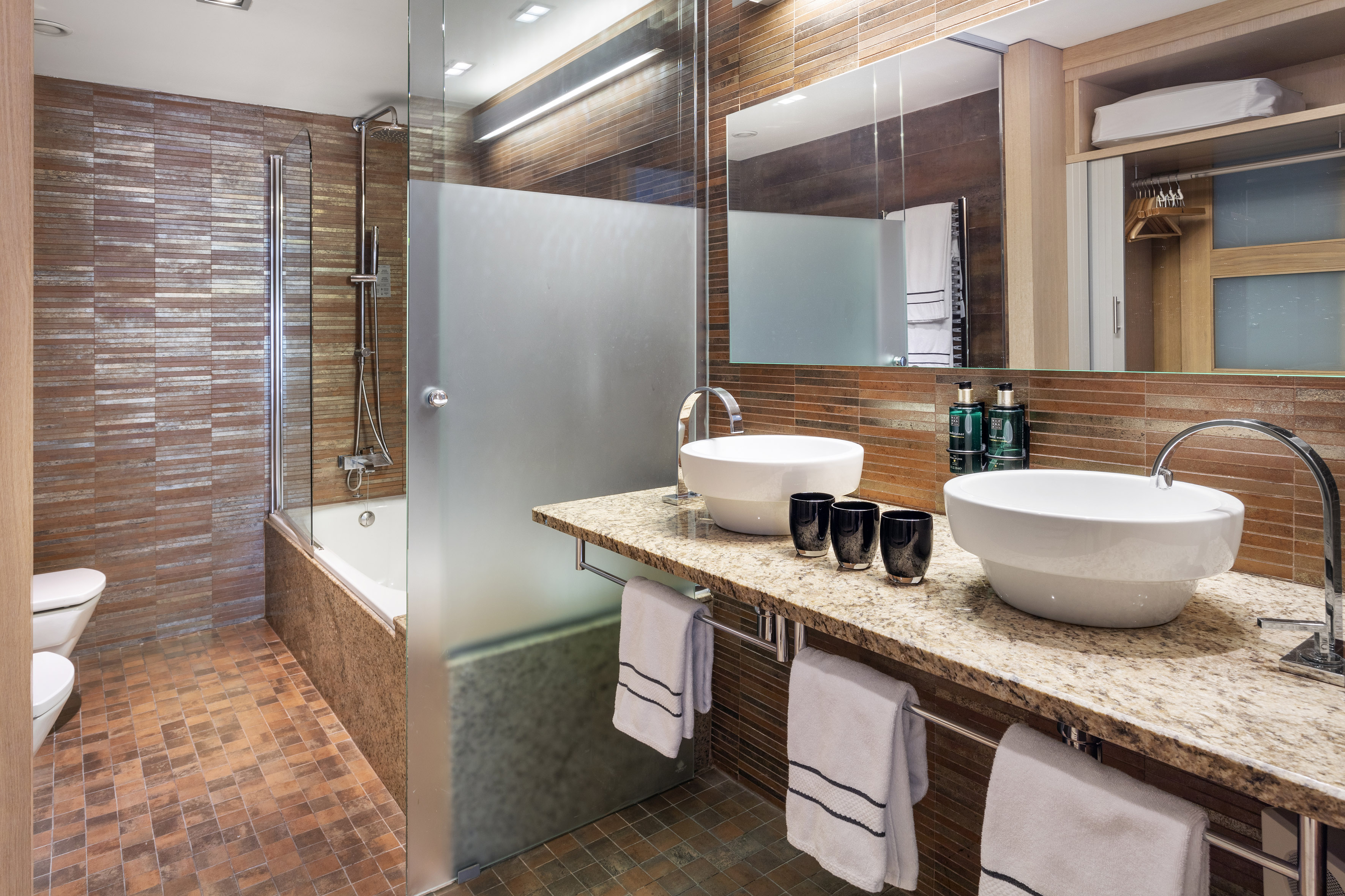 Double or Twin Standard