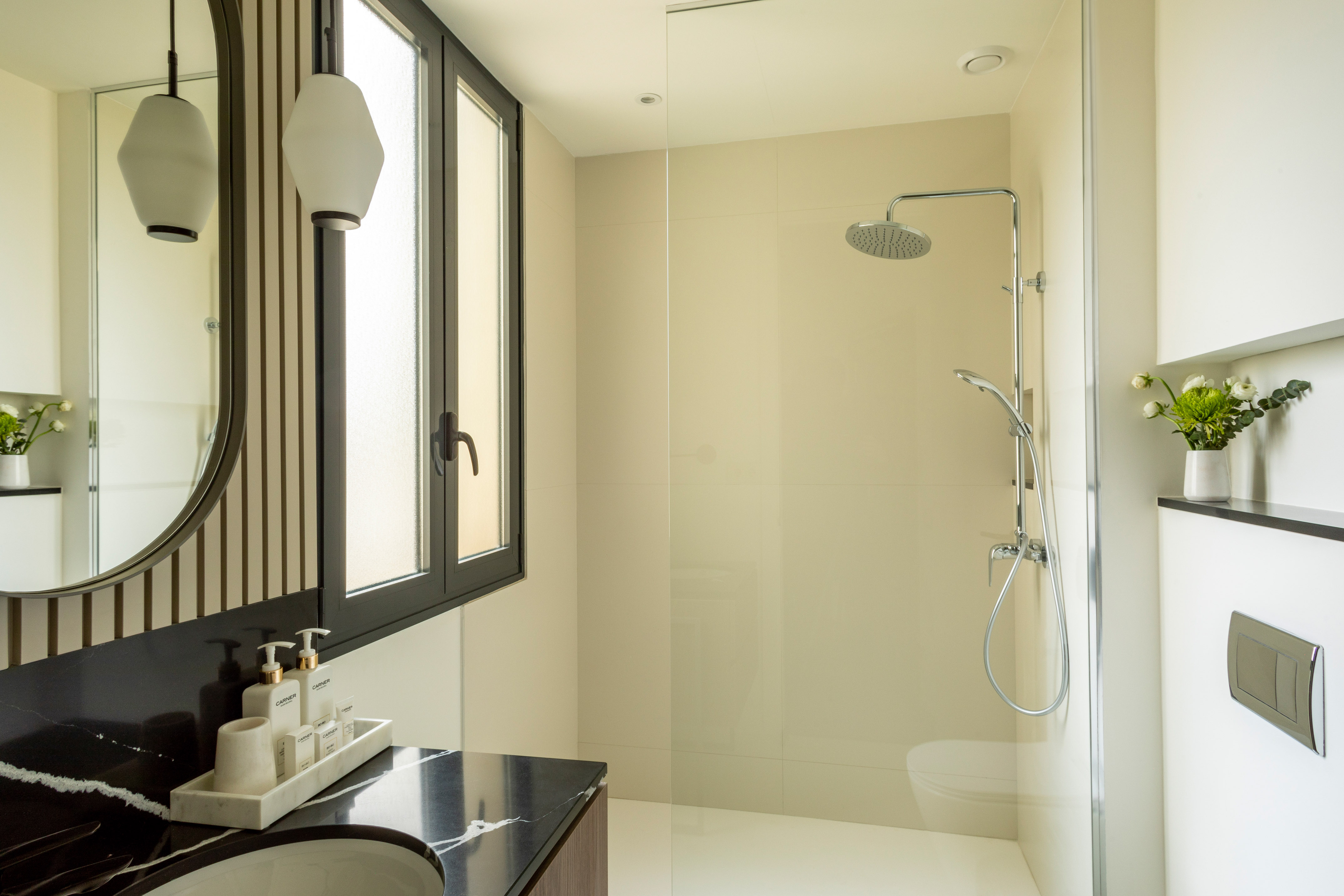 Room Connecting Room