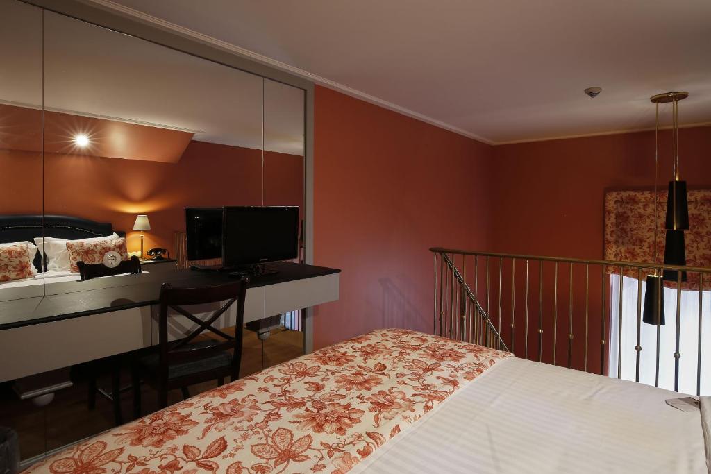 Family Room Standard