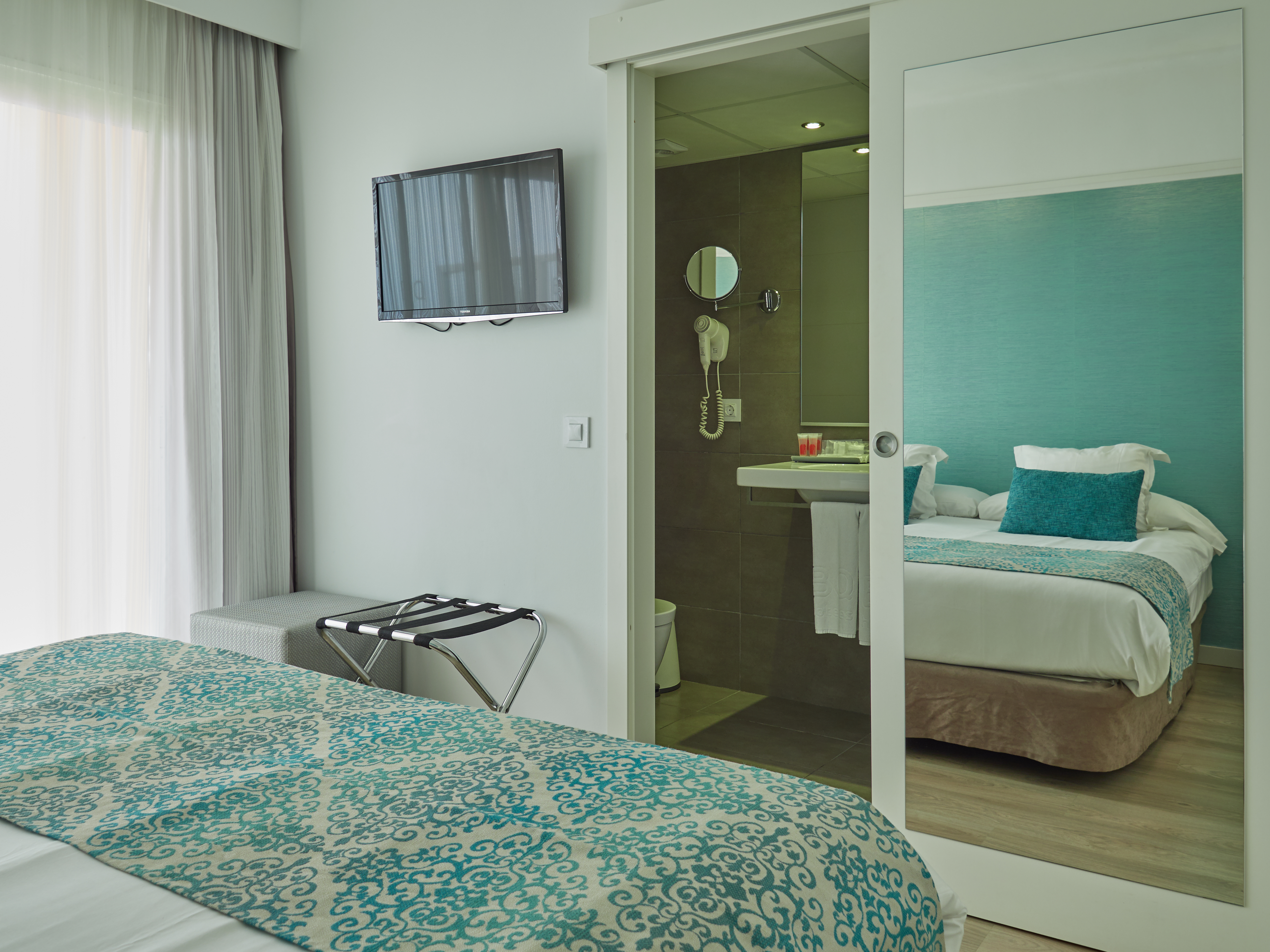 Double or Twin Standard