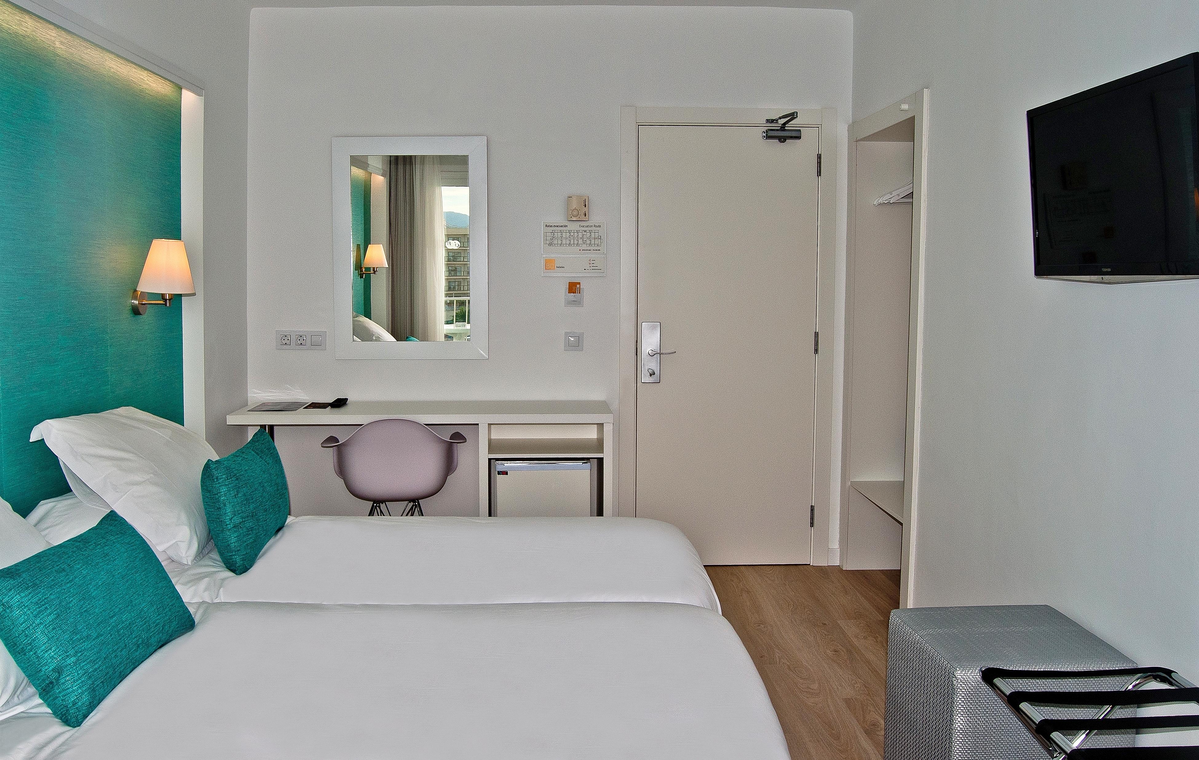 Double or Twin Standard