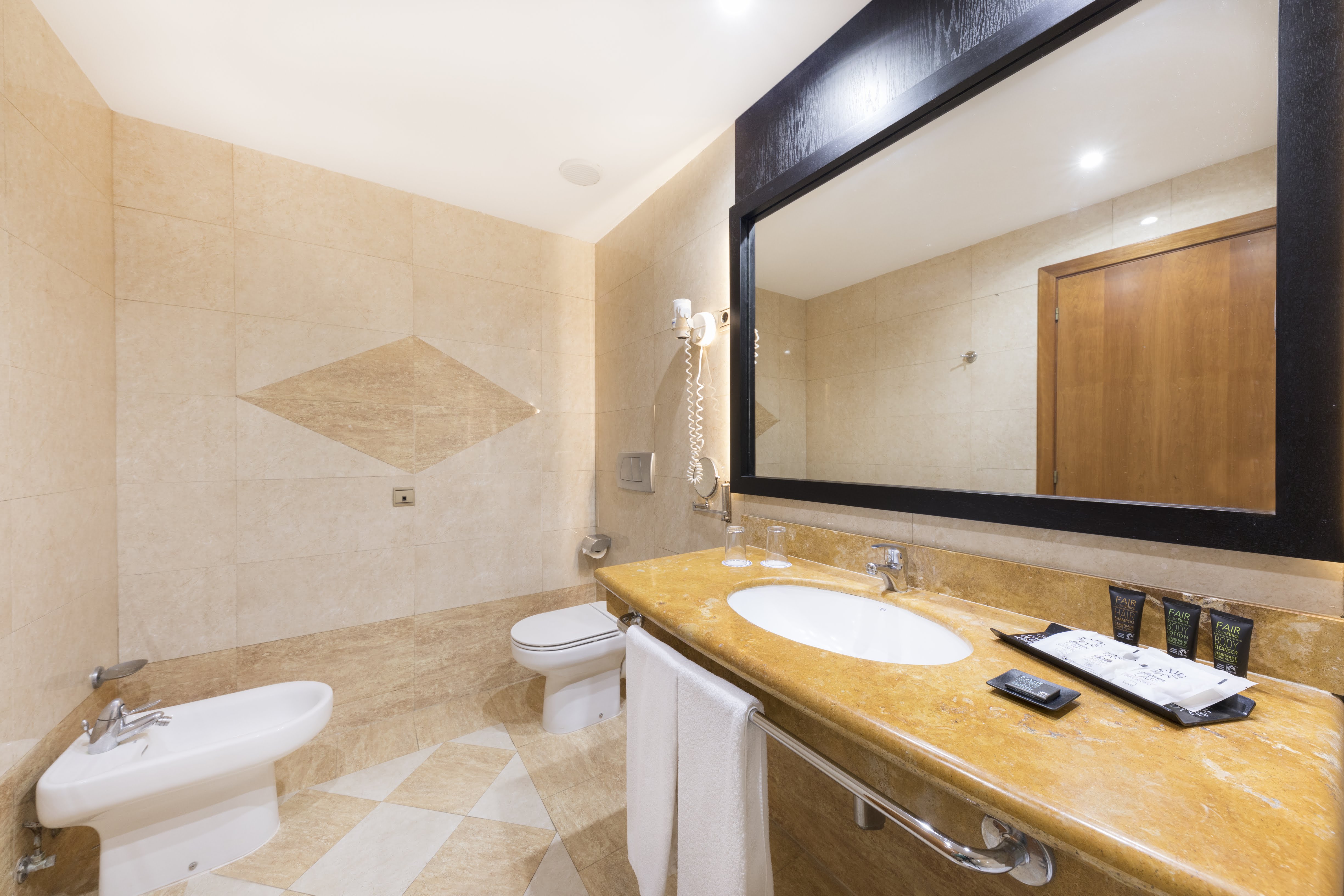 Double or Twin Standard