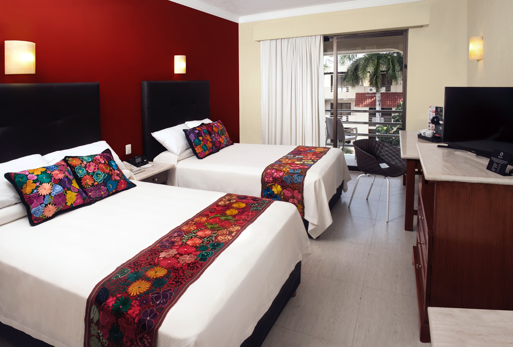 Room King Bed One Bedroom 