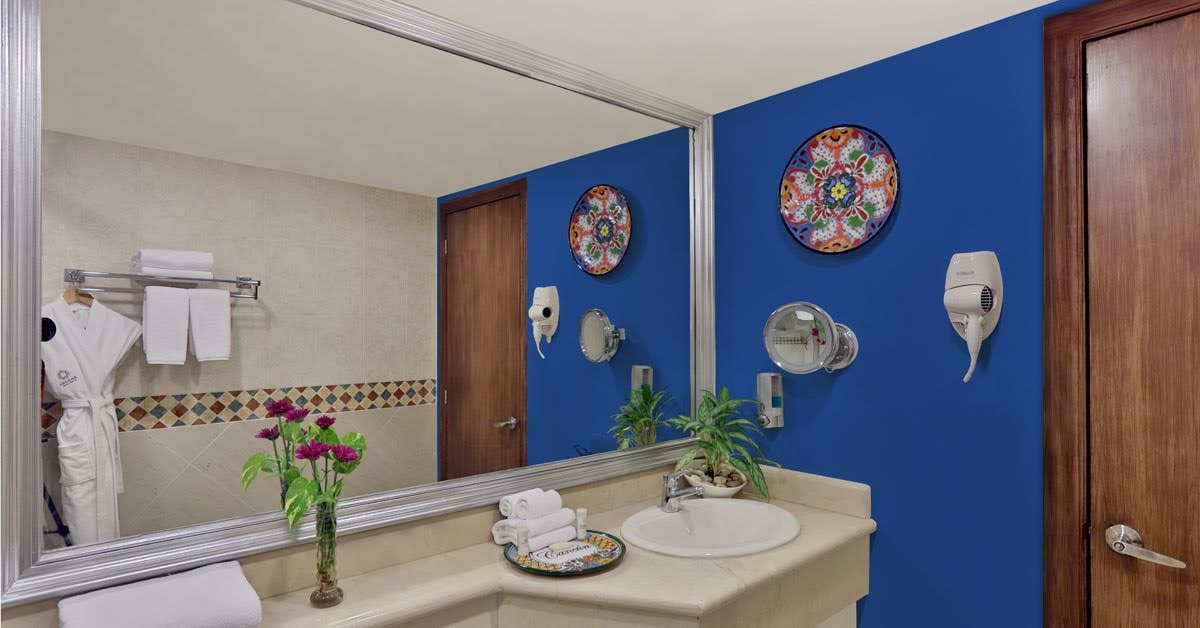 Room King Bed One Bedroom 