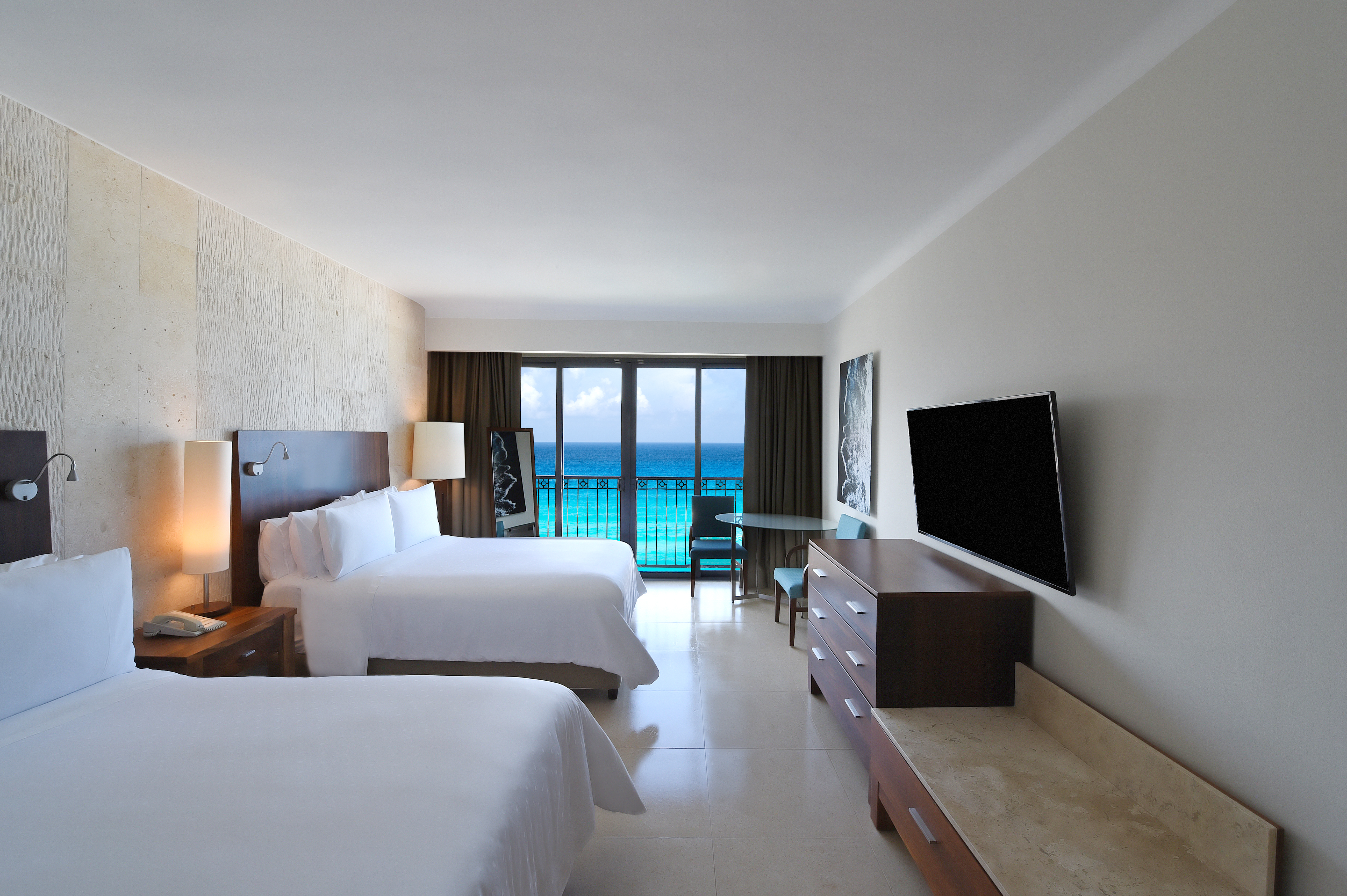 Double Ocean Front Two Double Beds