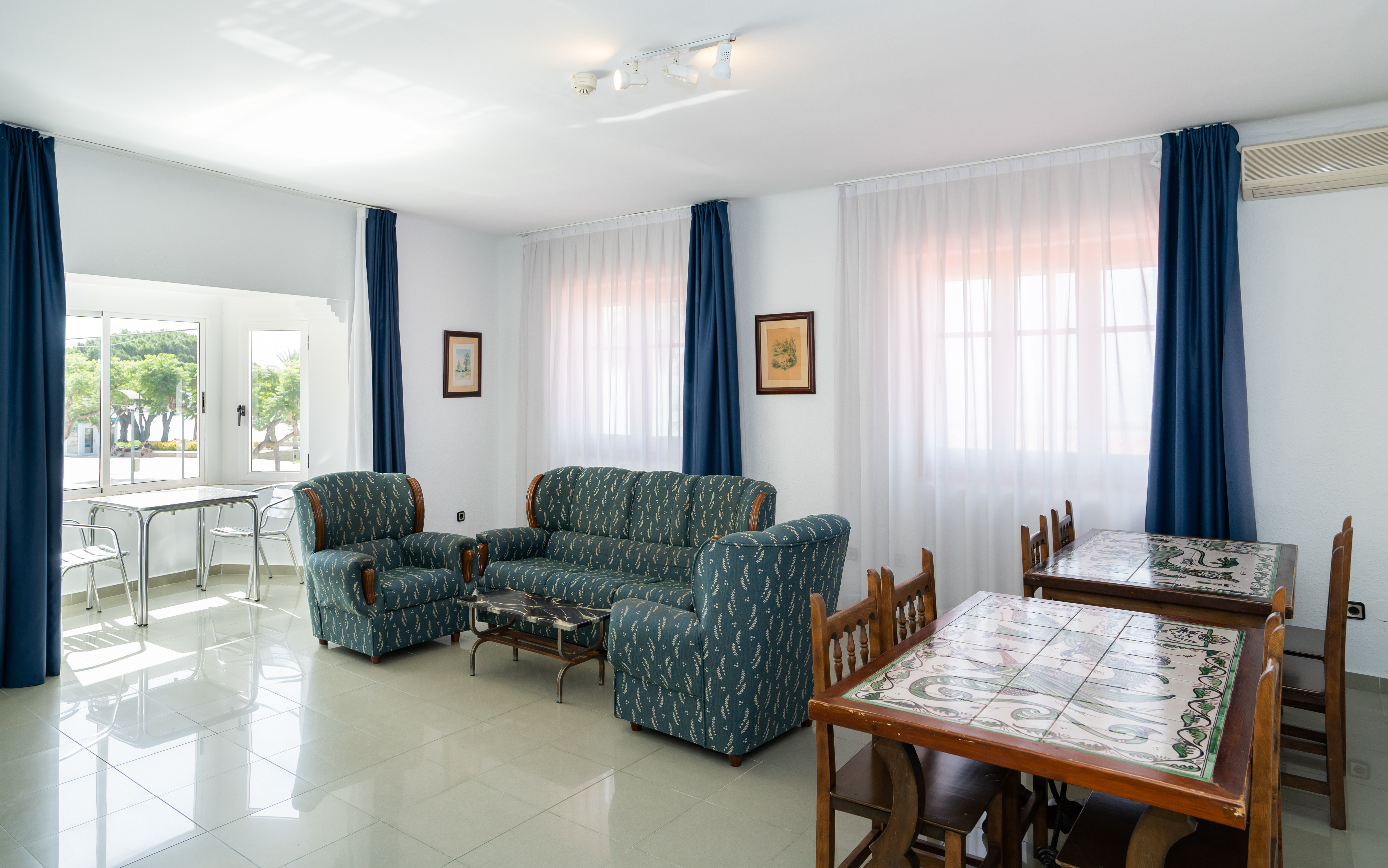 Apartment Capacity 8