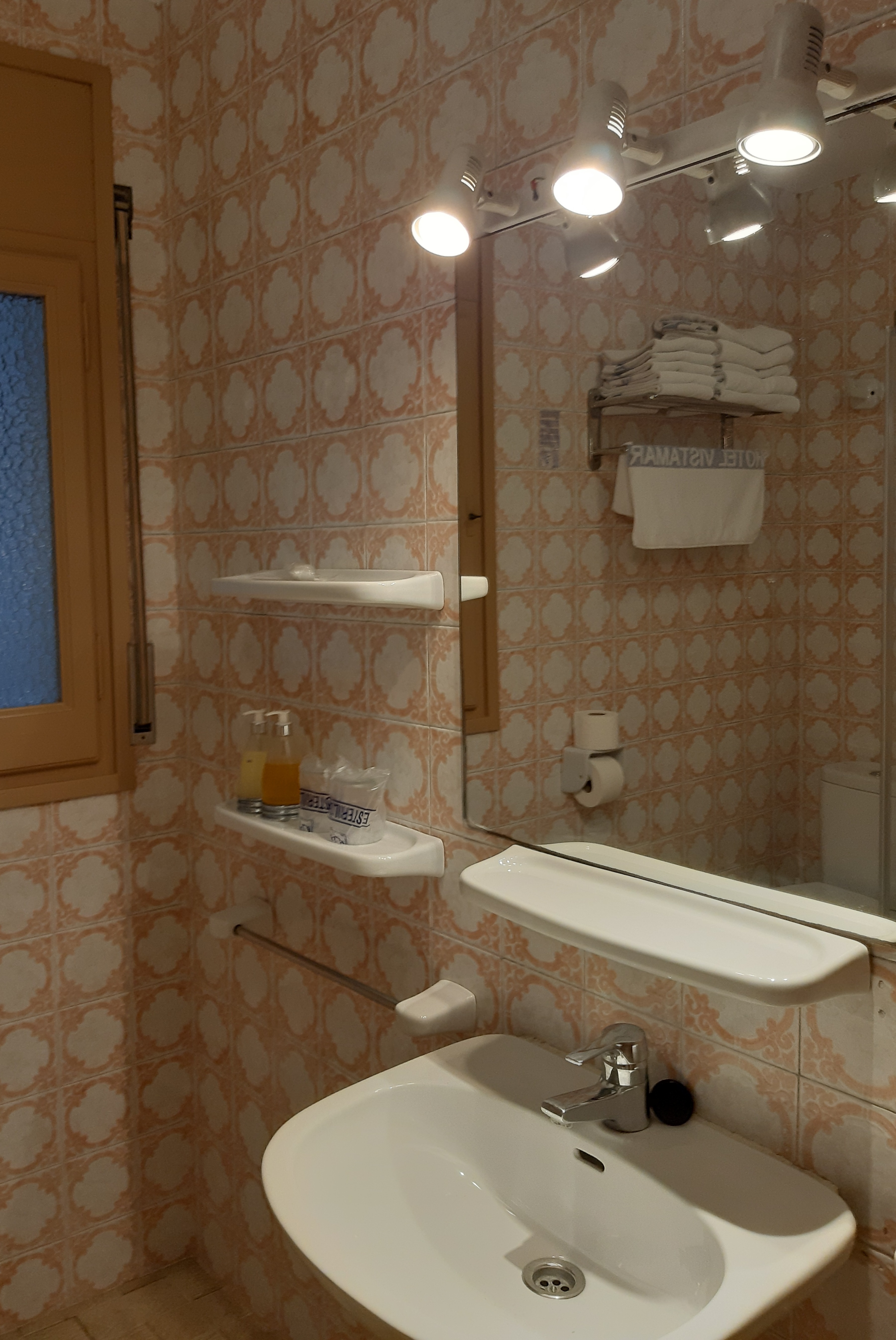 Apartment Capacity 8