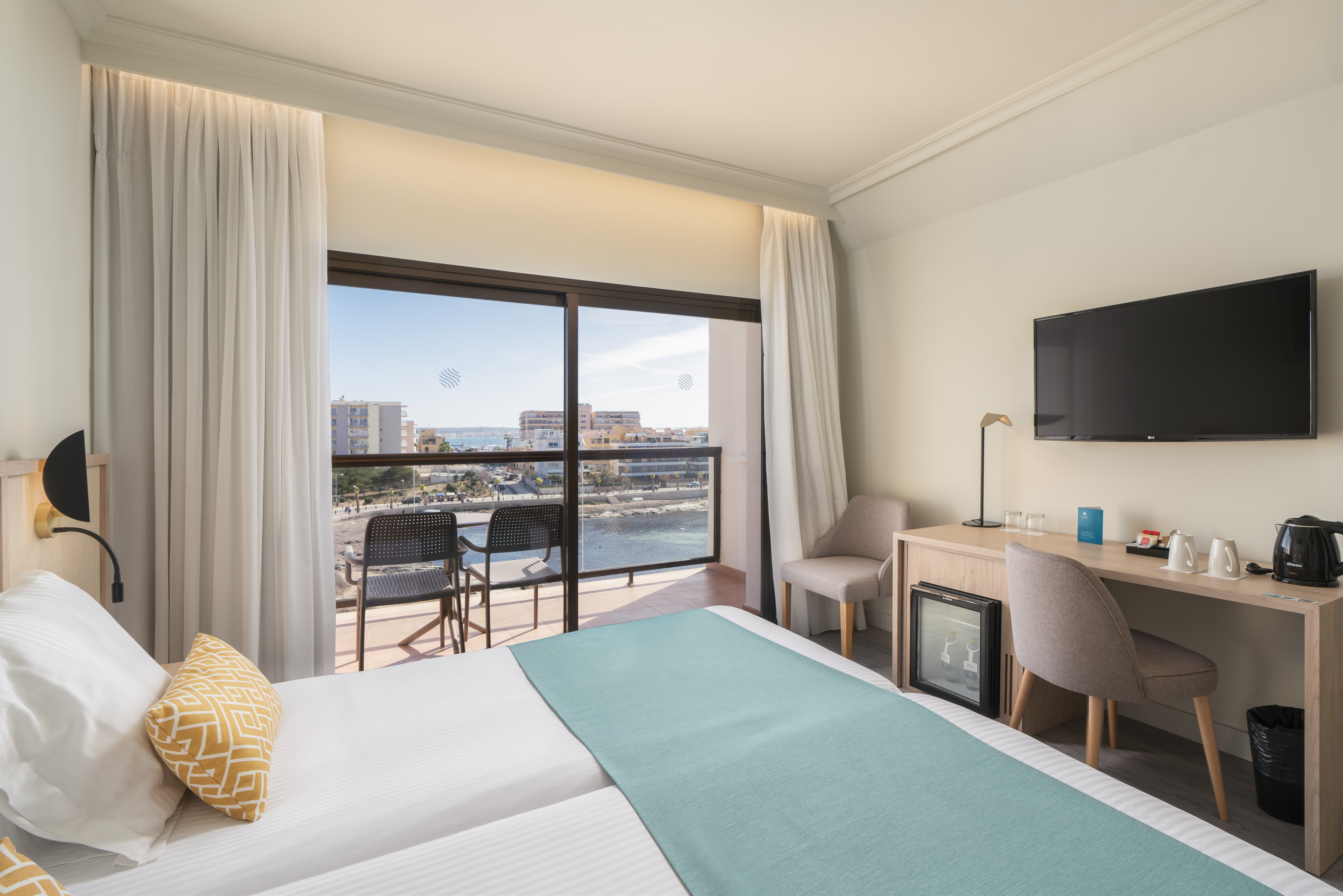 Double Single Superior Sea View