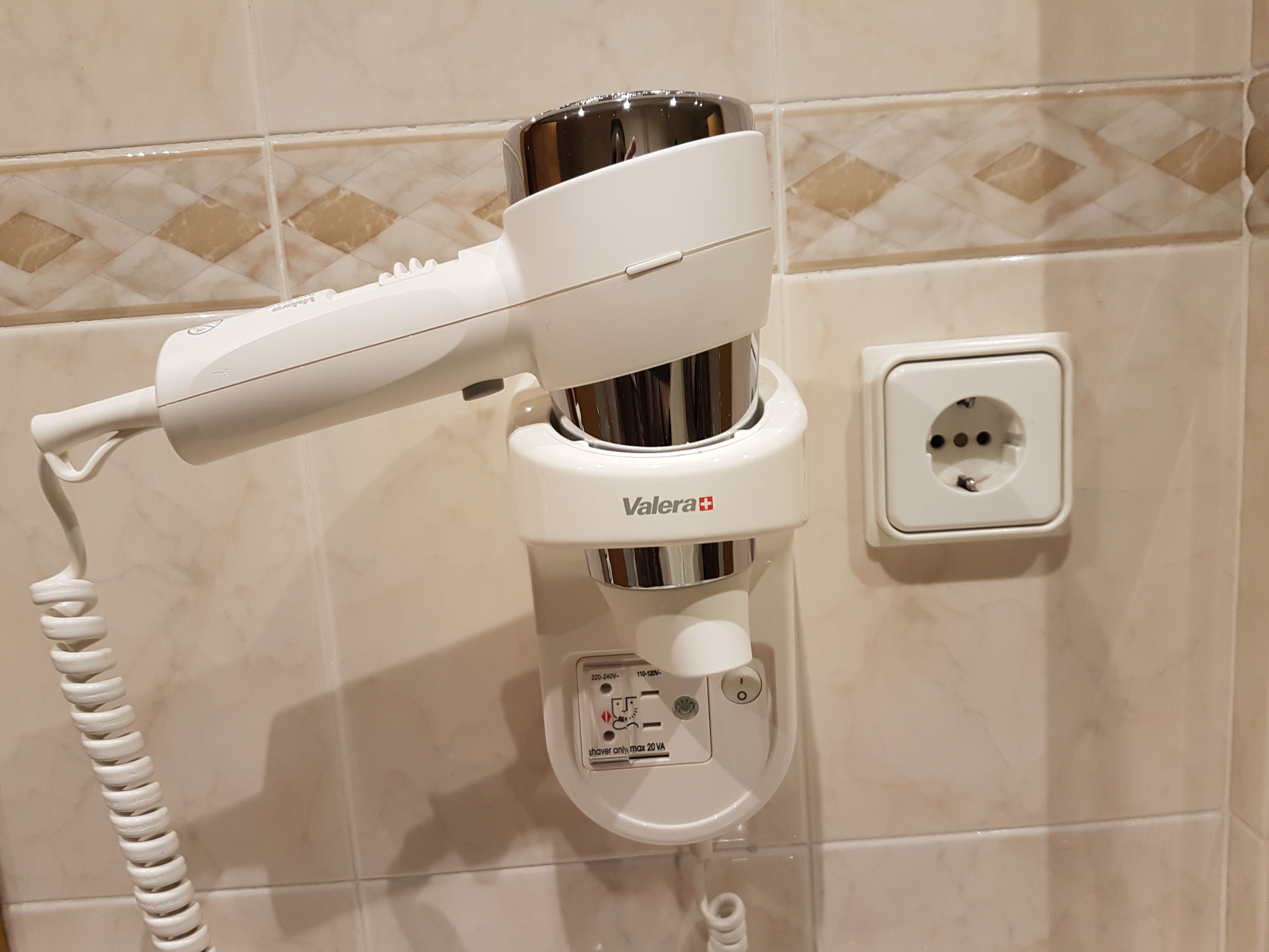 Double or Twin Standard