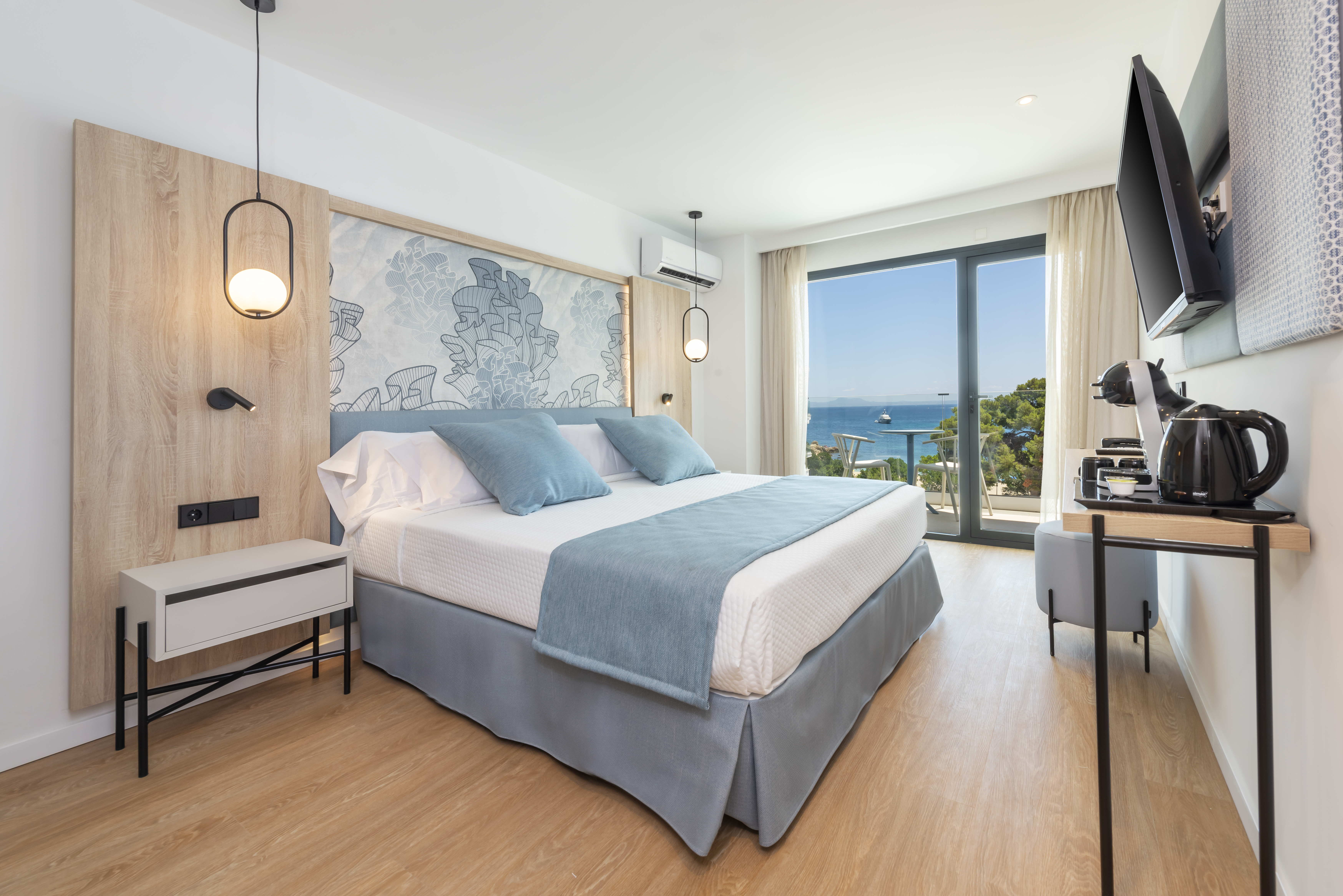 Double or Twin Sea View