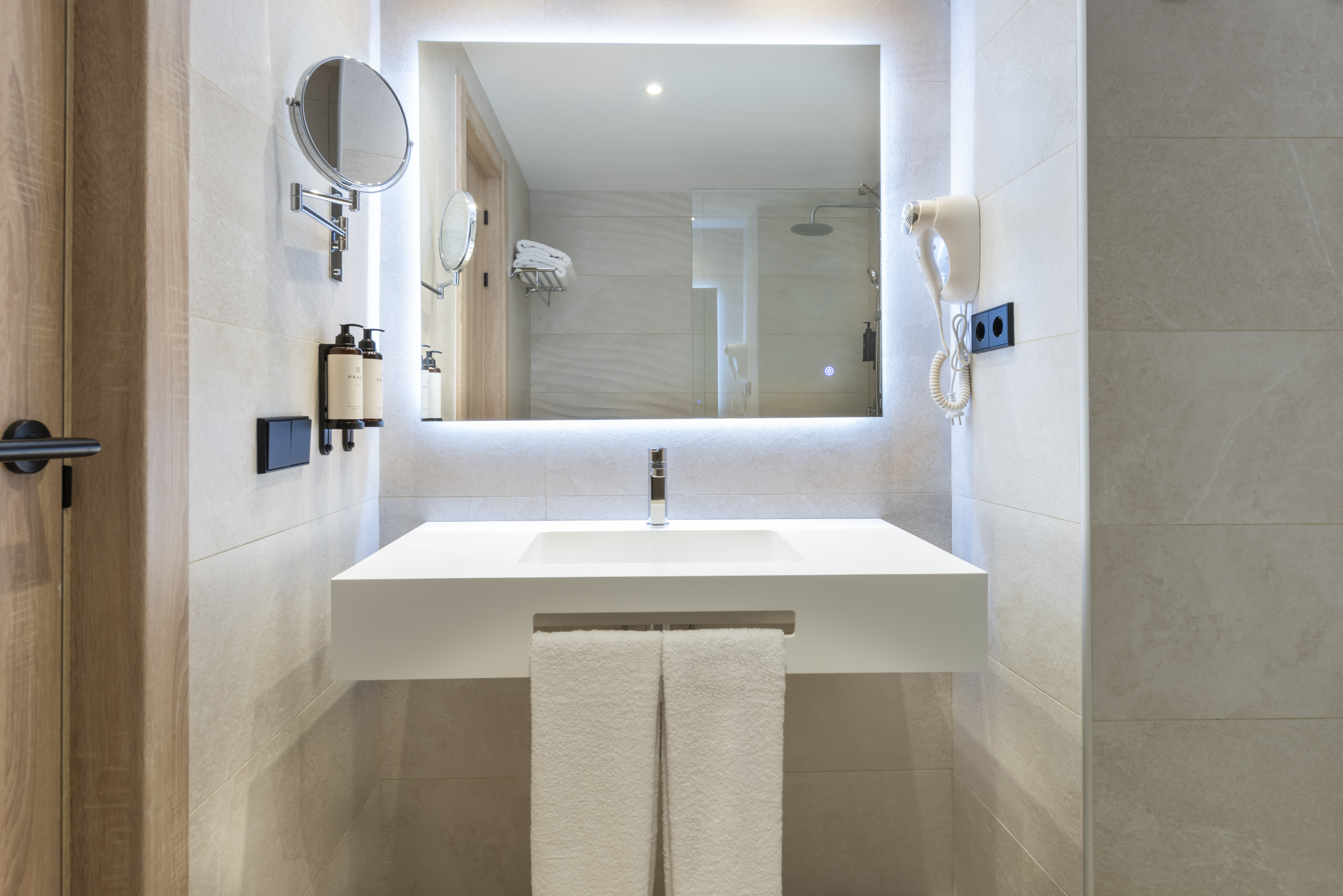 Double or Twin Sea View