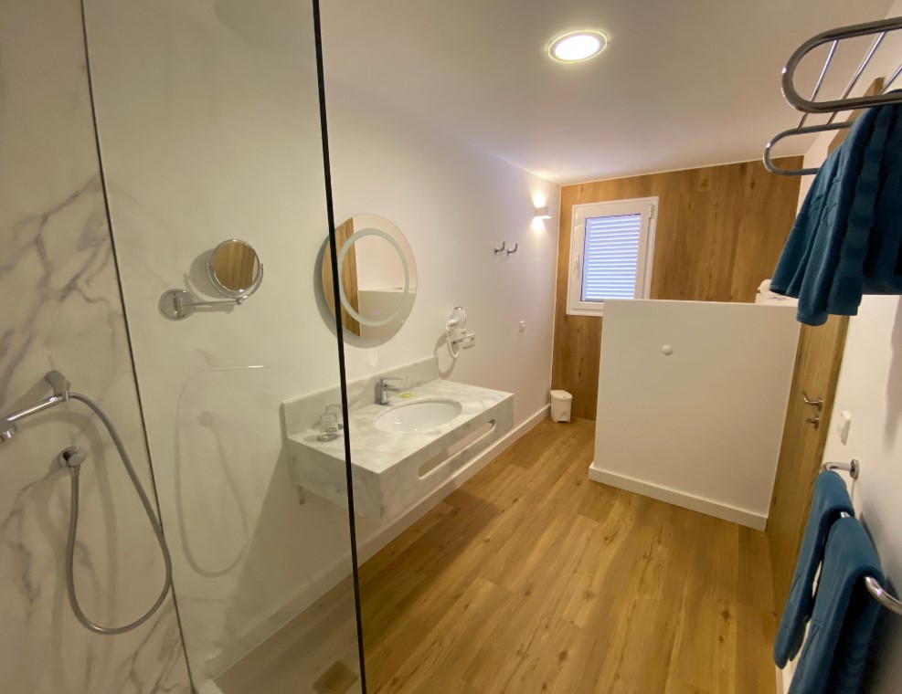 Double Single Sea View