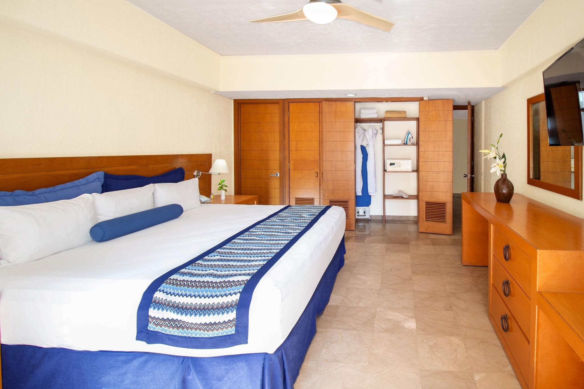 Suite Pool View Two Double Beds