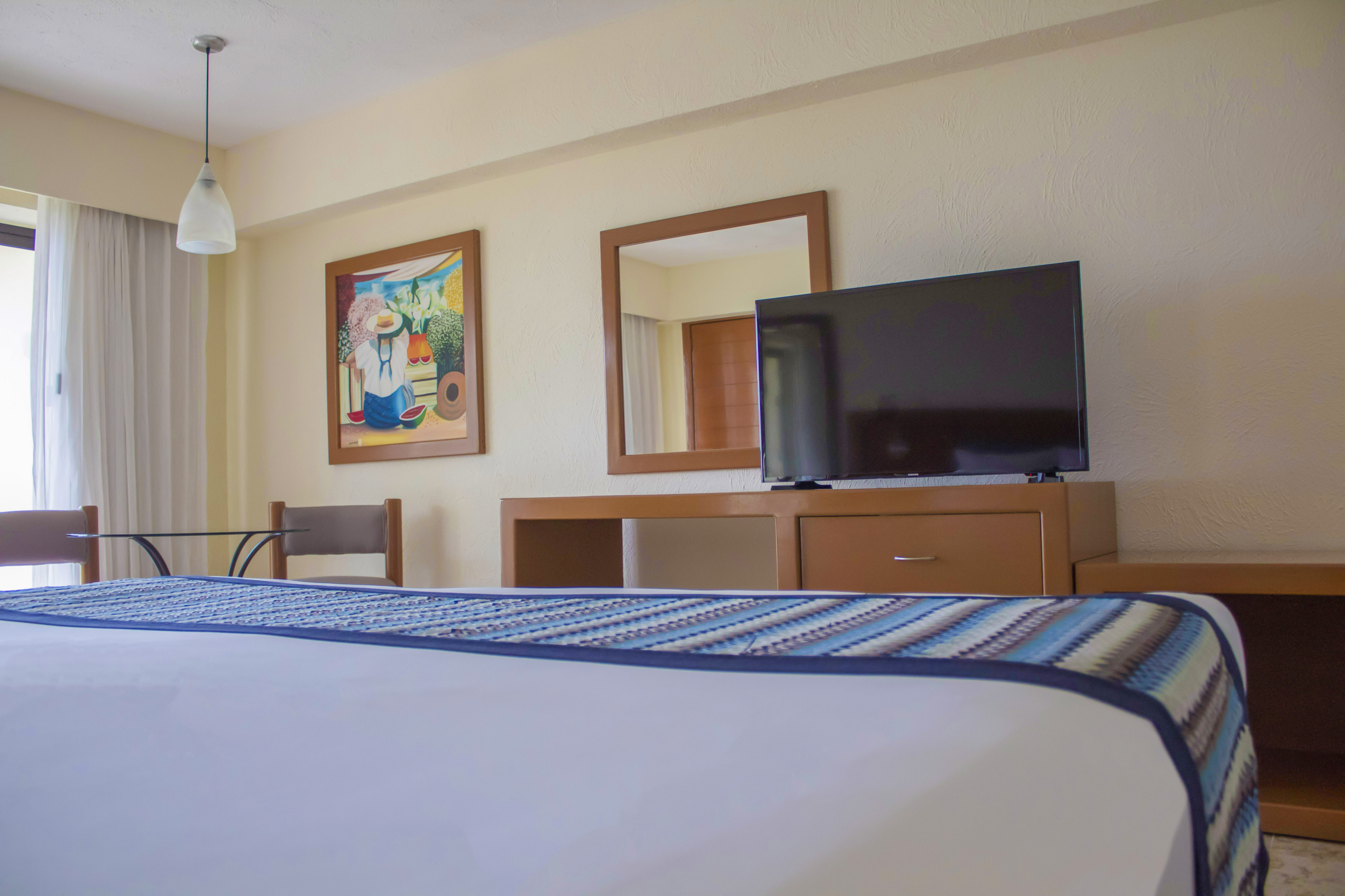 Room King Size Bed